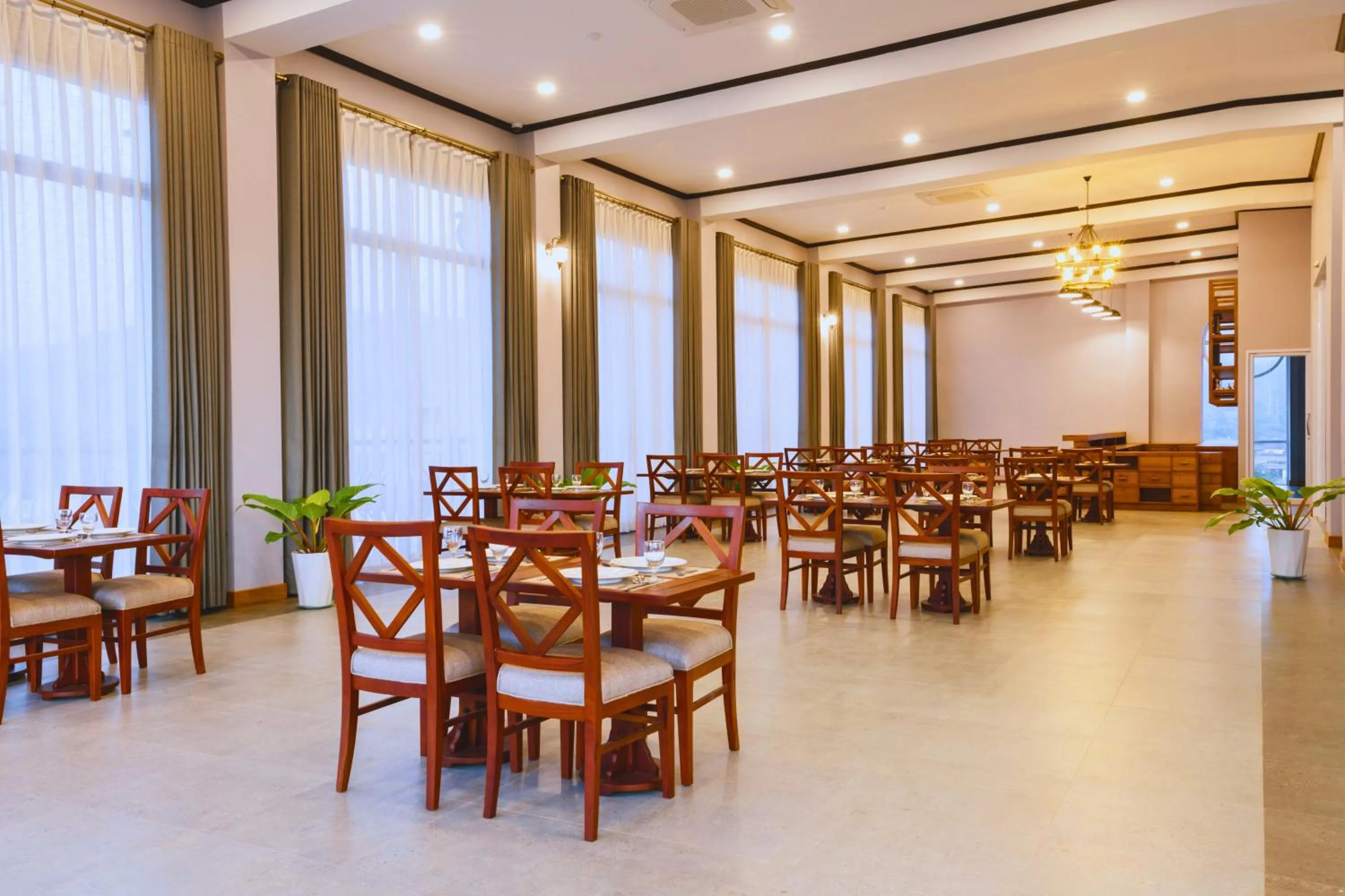 Restaurant/places to eat in Oudomsin VangVieng Hotel