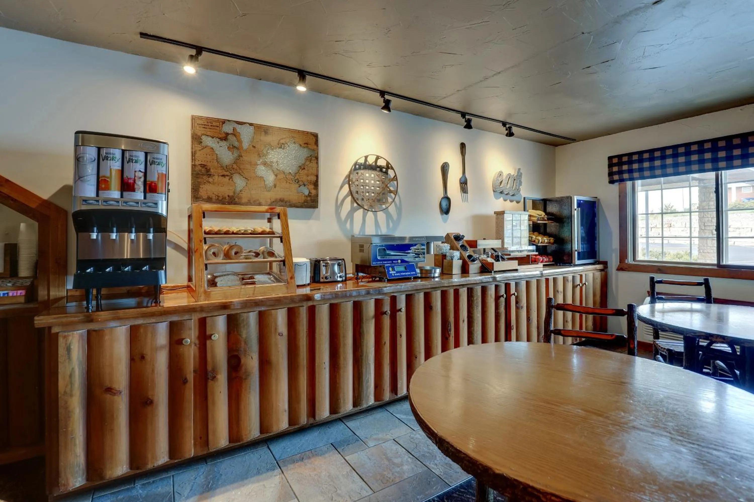 Breakfast in Stoney Creek lnn Galena