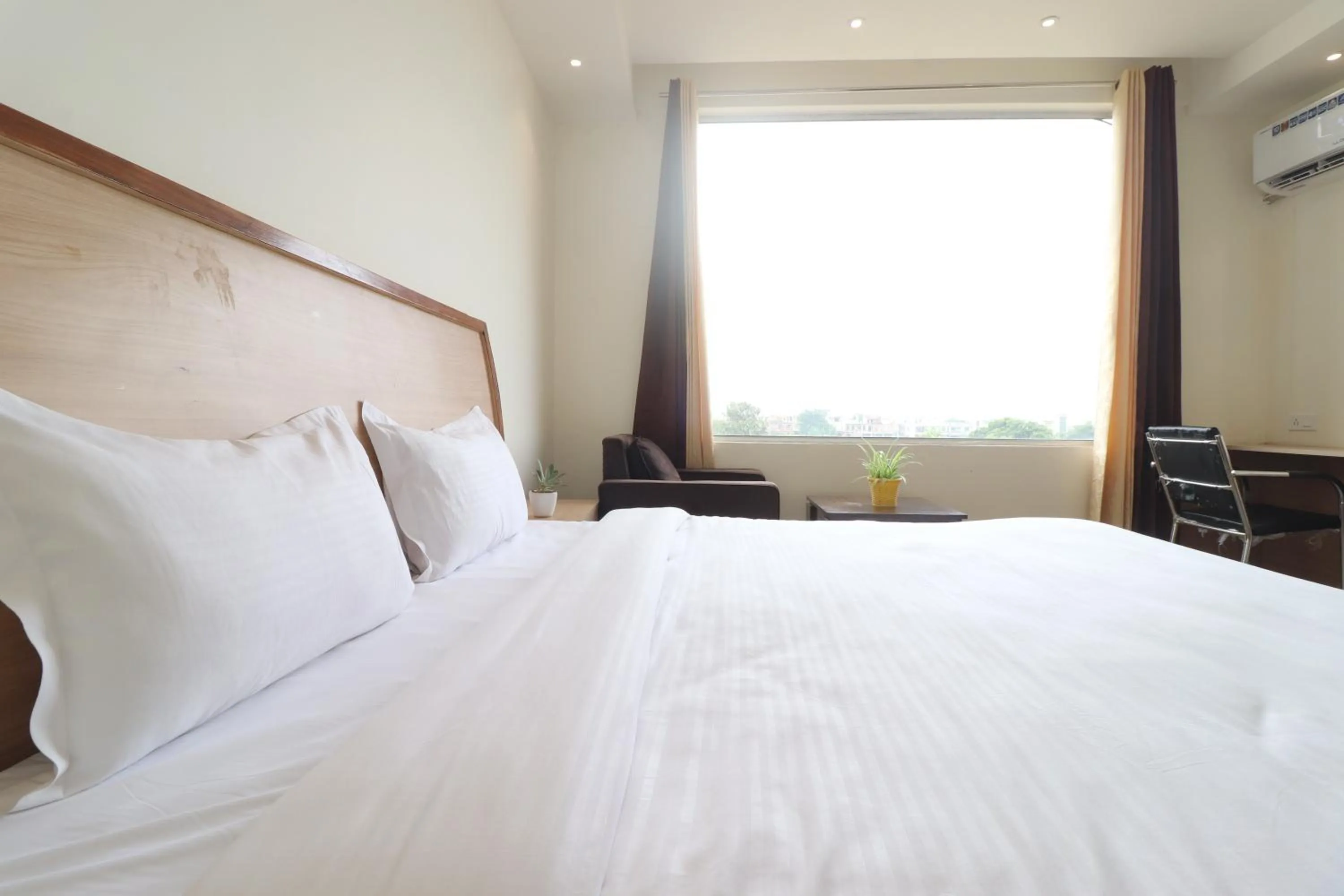 Bed in HOTEL JP ROYAL