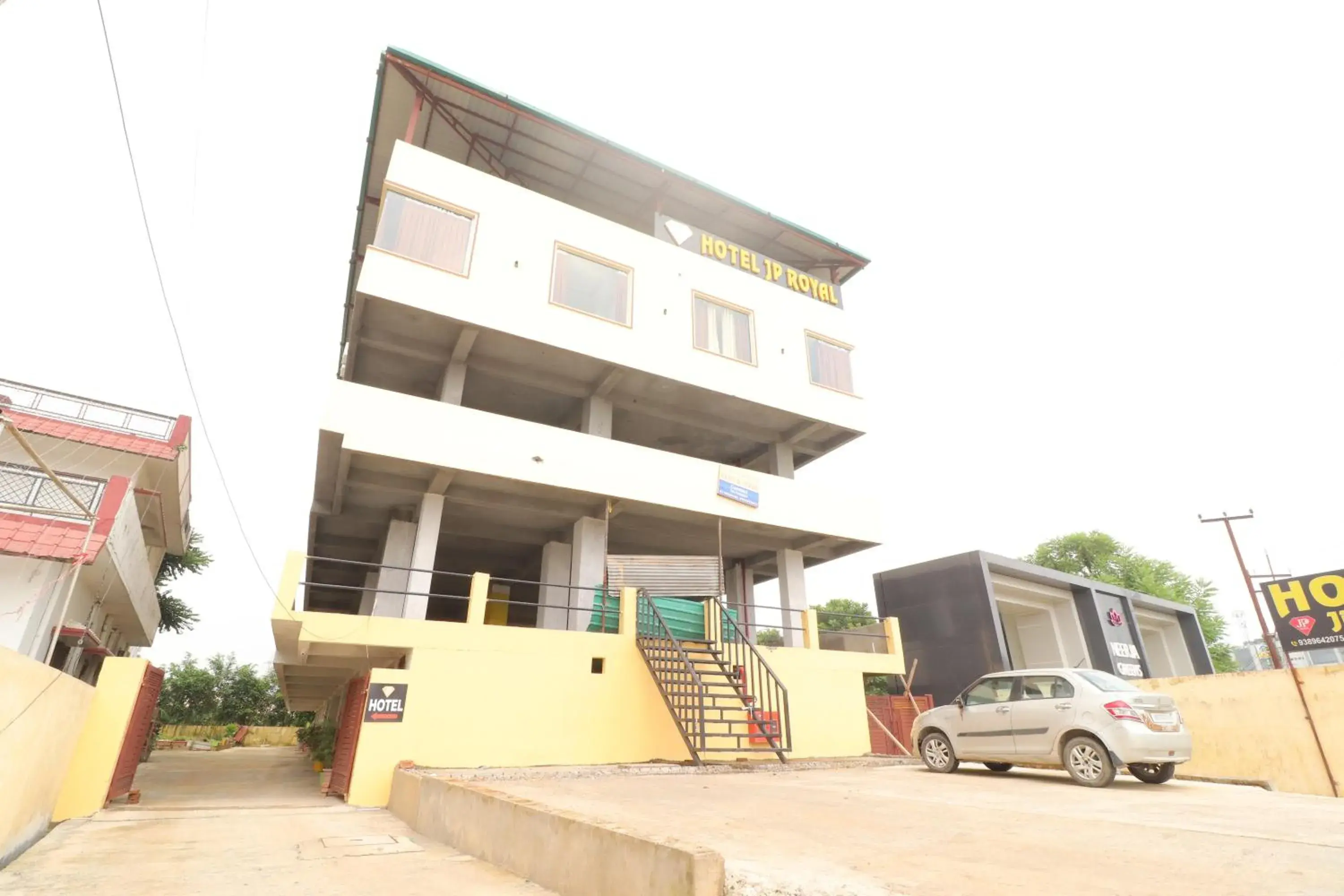 HOTEL JP ROYAL HOTEL JP ROYAL