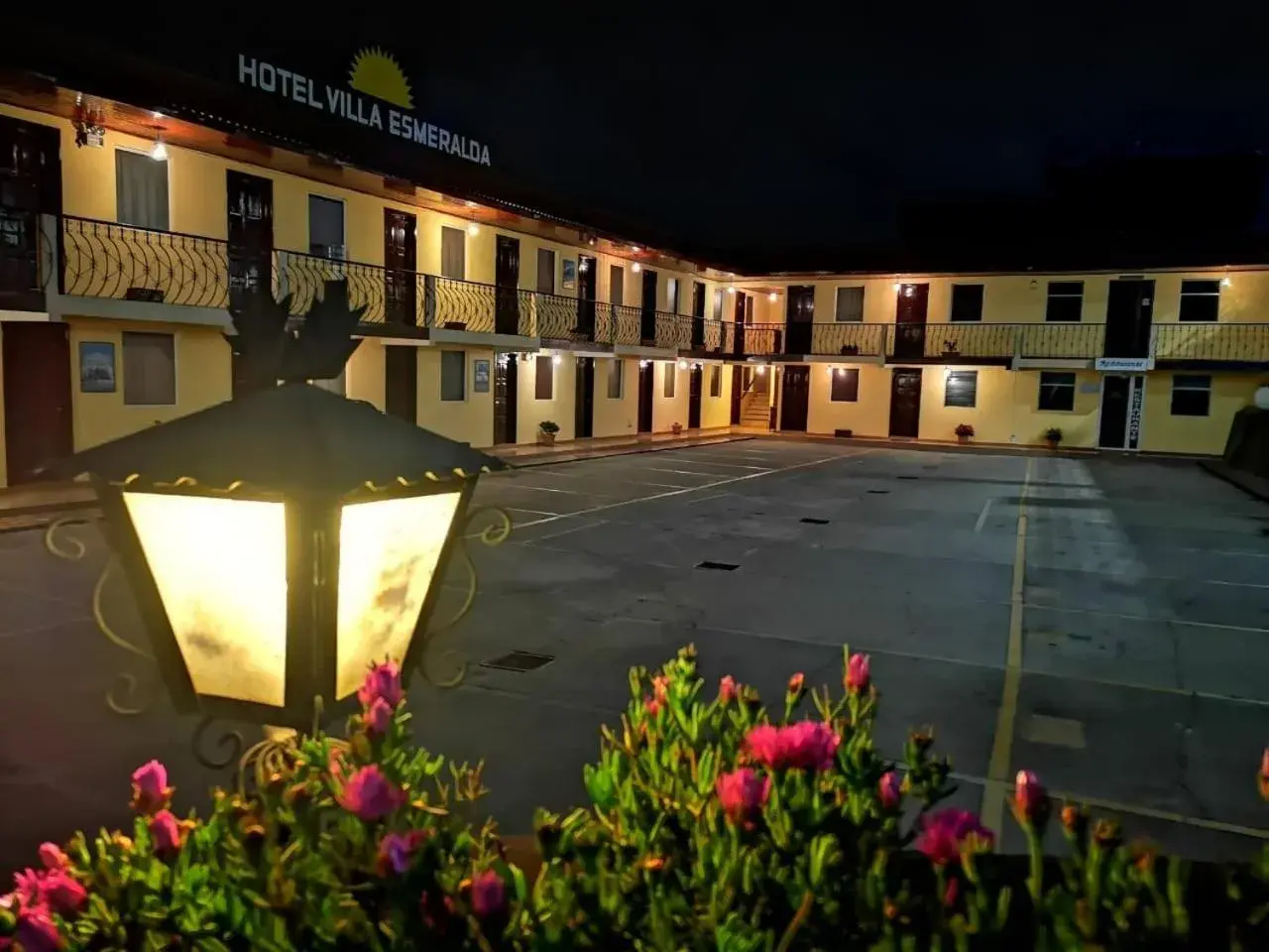 Hotel y Restaurante Villa Esmeralda Hotel y Restaurante Villa Esmeralda