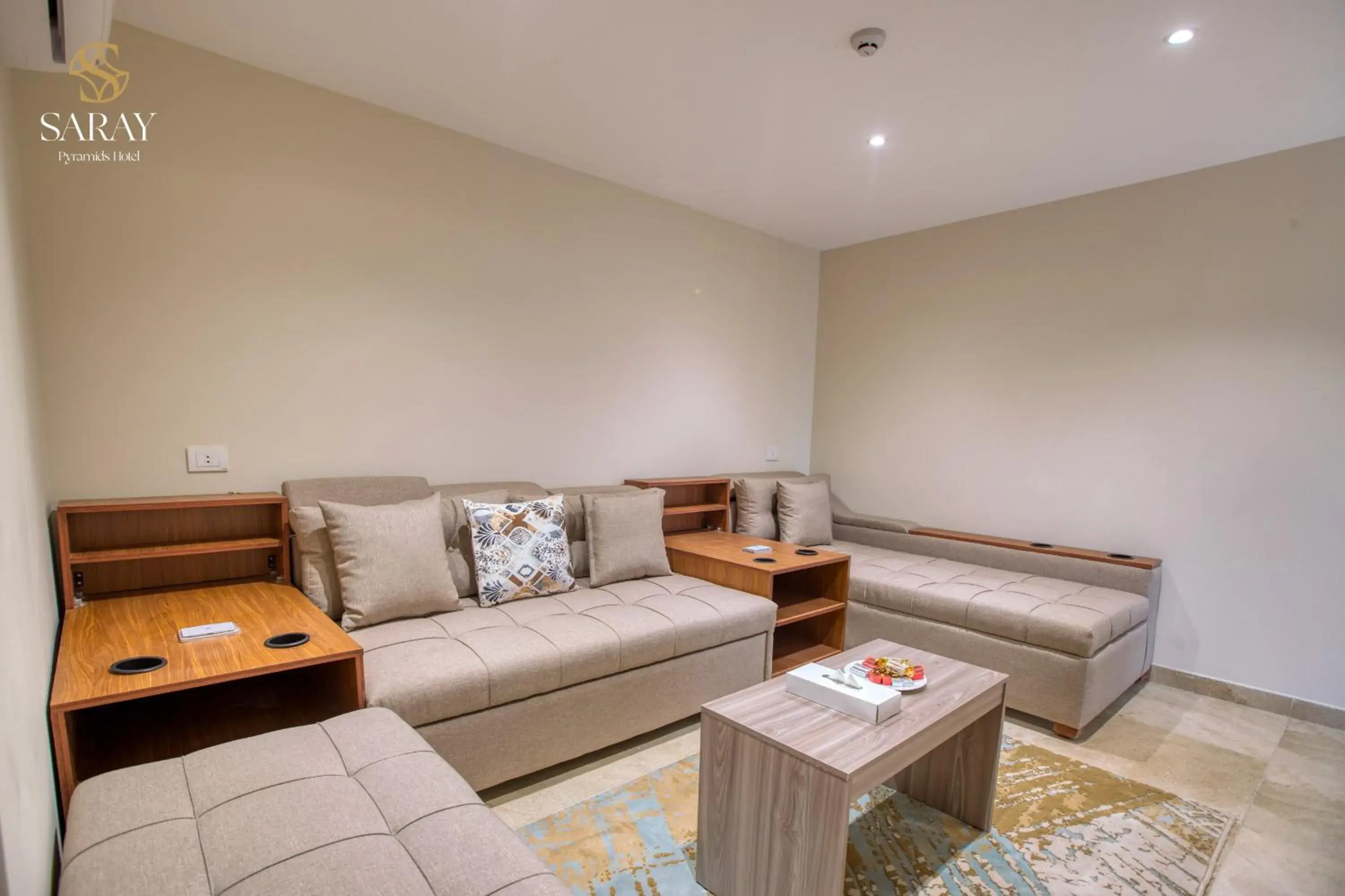 Living room in Saray Pyramids & Museum View Hotel Living room in Saray Pyramids & Museum View Hotel