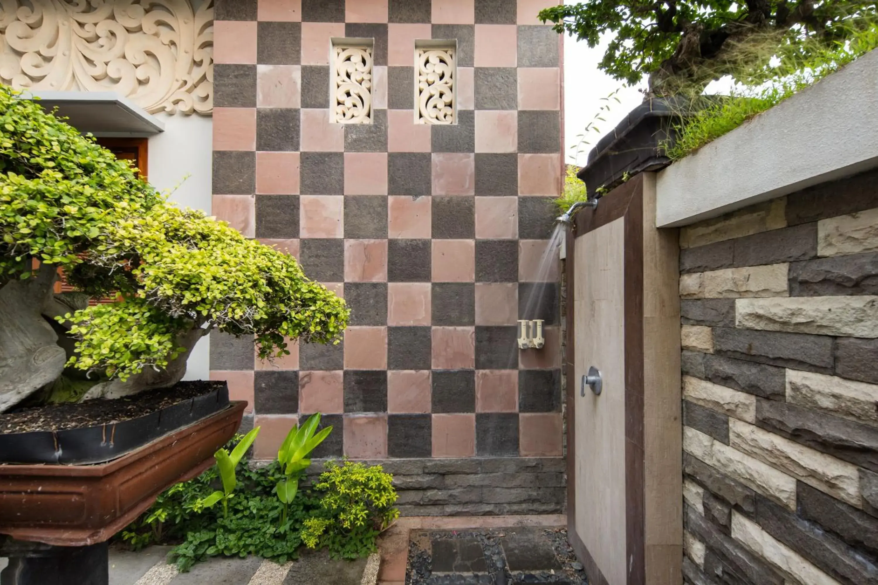 Garden view in Jineswari Kuta by Kamara Garden view in Jineswari Kuta by Kamara