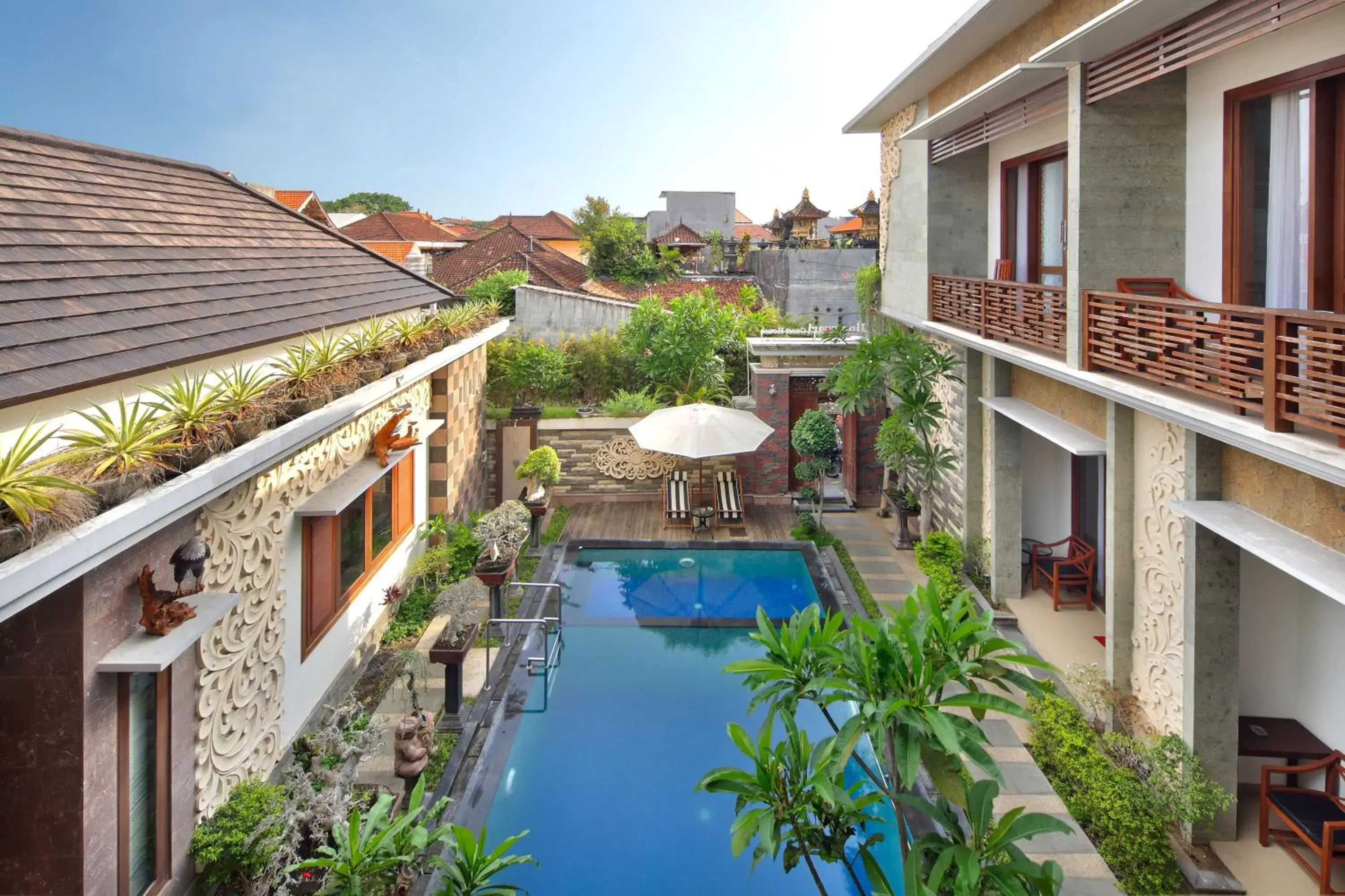 Swimming pool in Jineswari Kuta by Kamara Swimming pool in Jineswari Kuta by Kamara