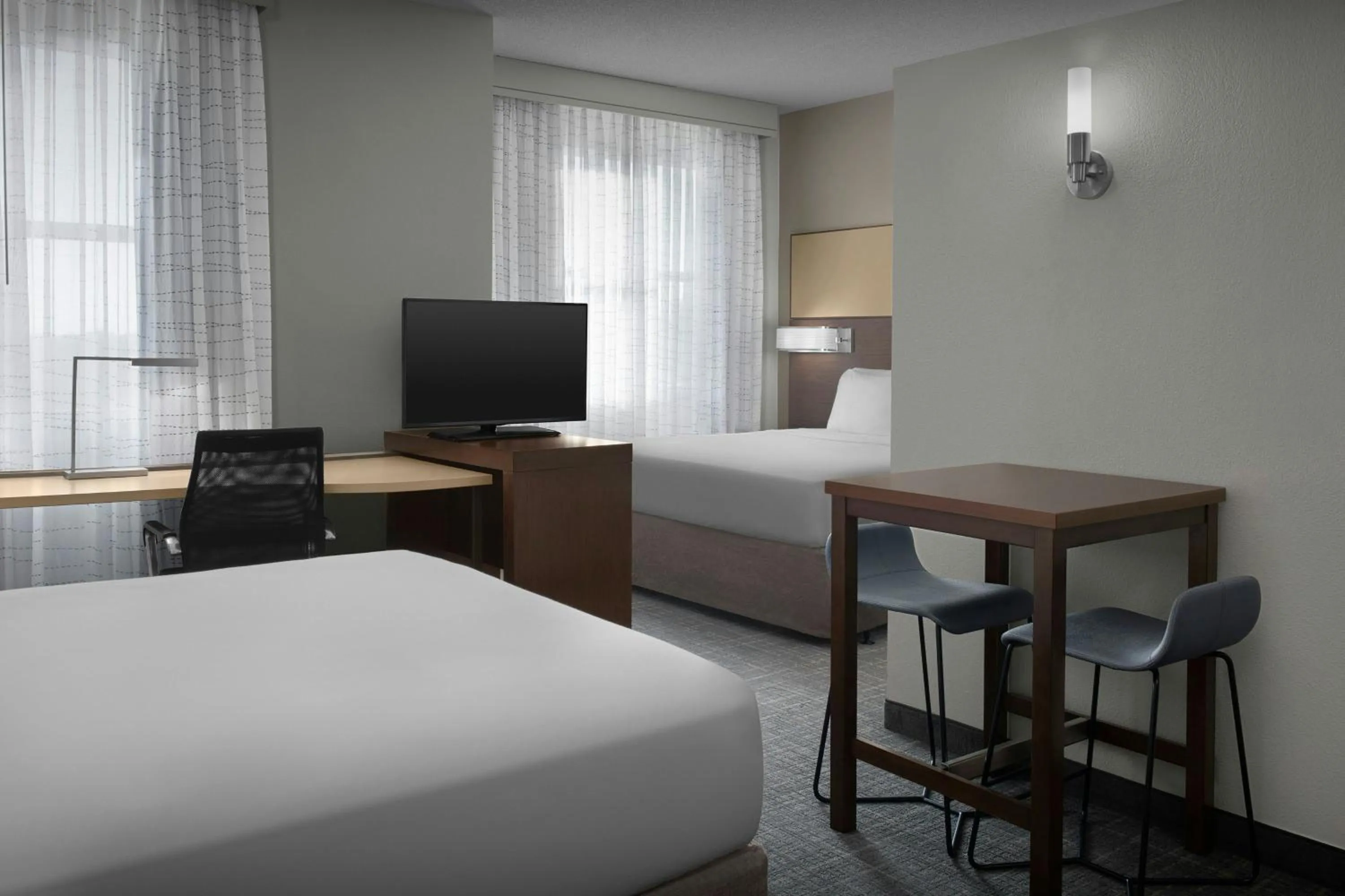 Photo of the whole room, Bed in Residence Inn by Marriott Fort Lauderdale Airport & Cruise Port