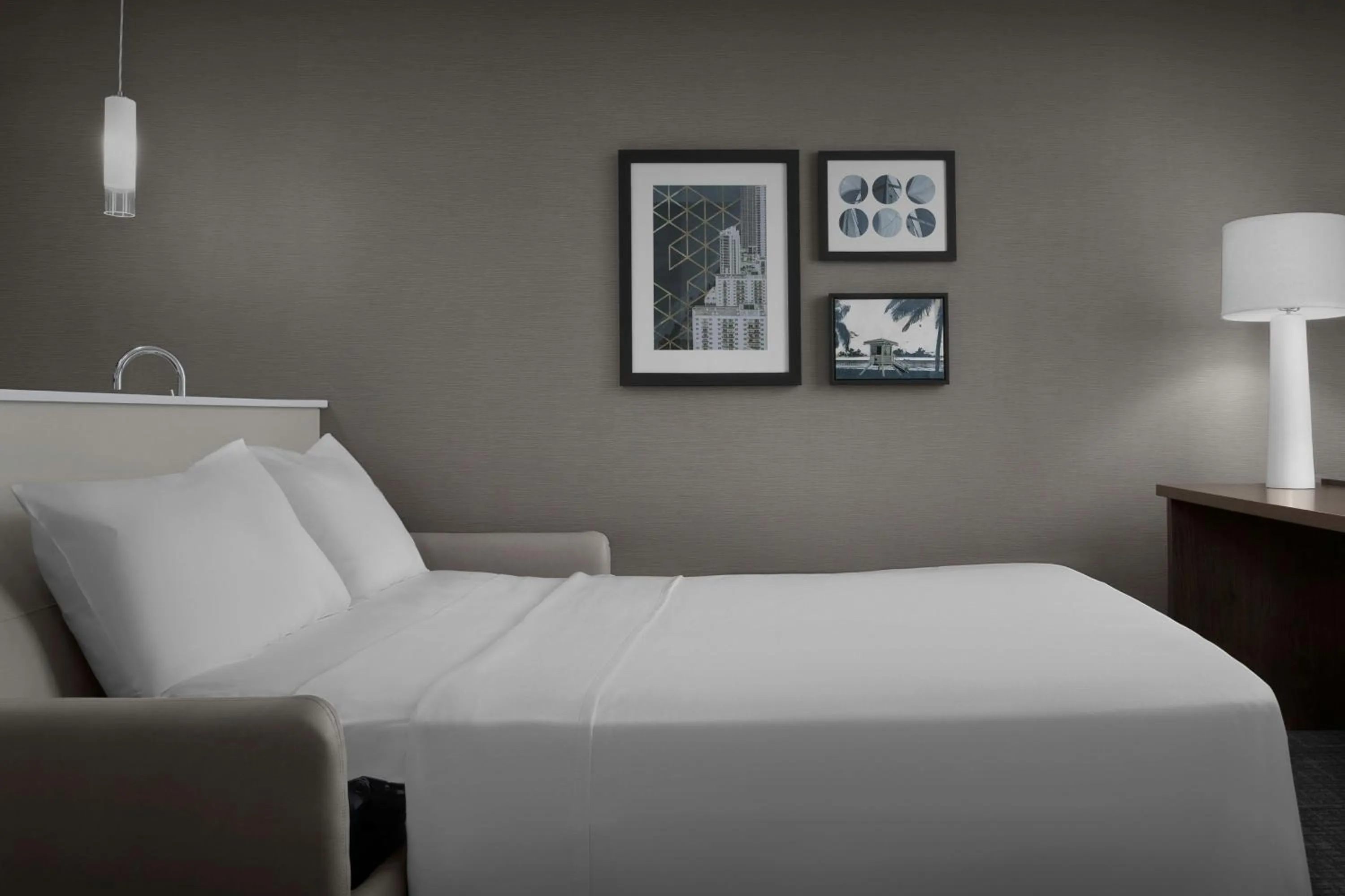 Photo of the whole room, Bed in Residence Inn by Marriott Fort Lauderdale Airport & Cruise Port