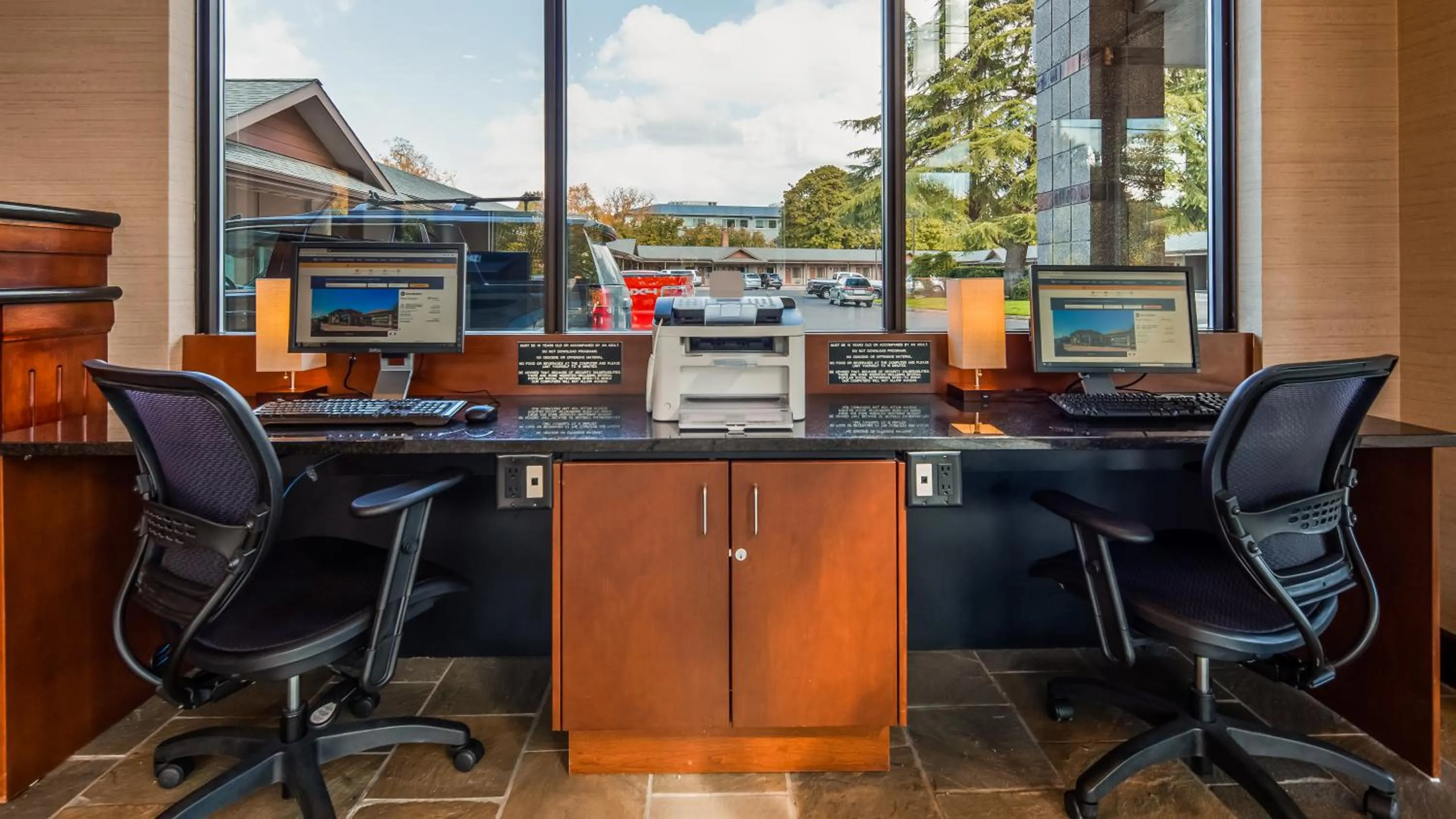 Business facilities in Best Western New Oregon Motel