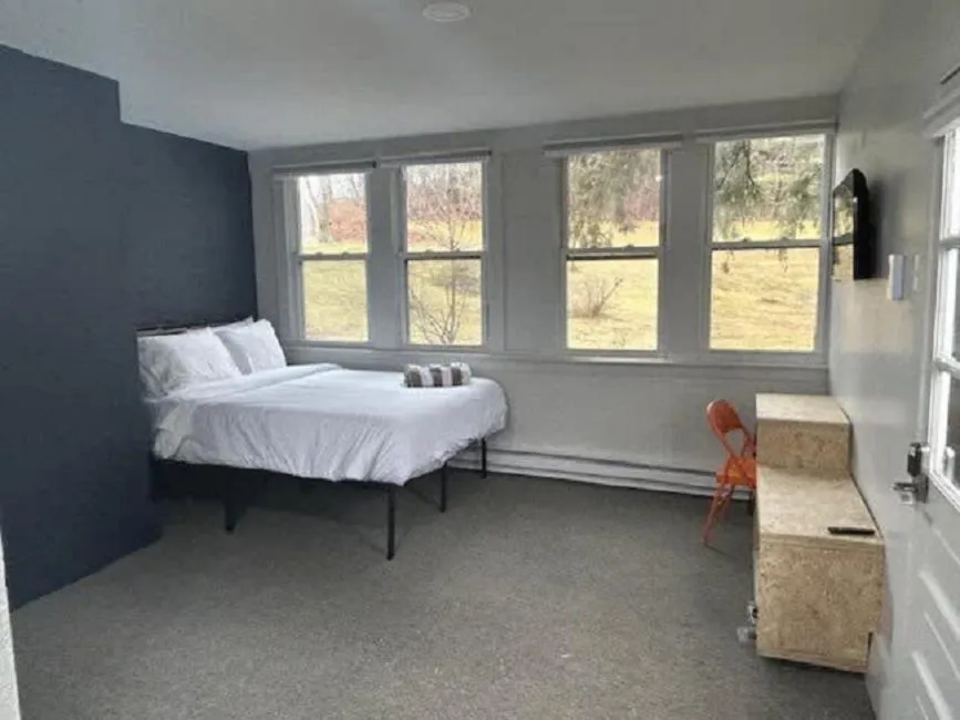 Bed in The Brooks Motel