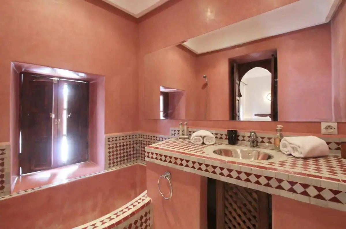 Toilet in Riad of the Moon