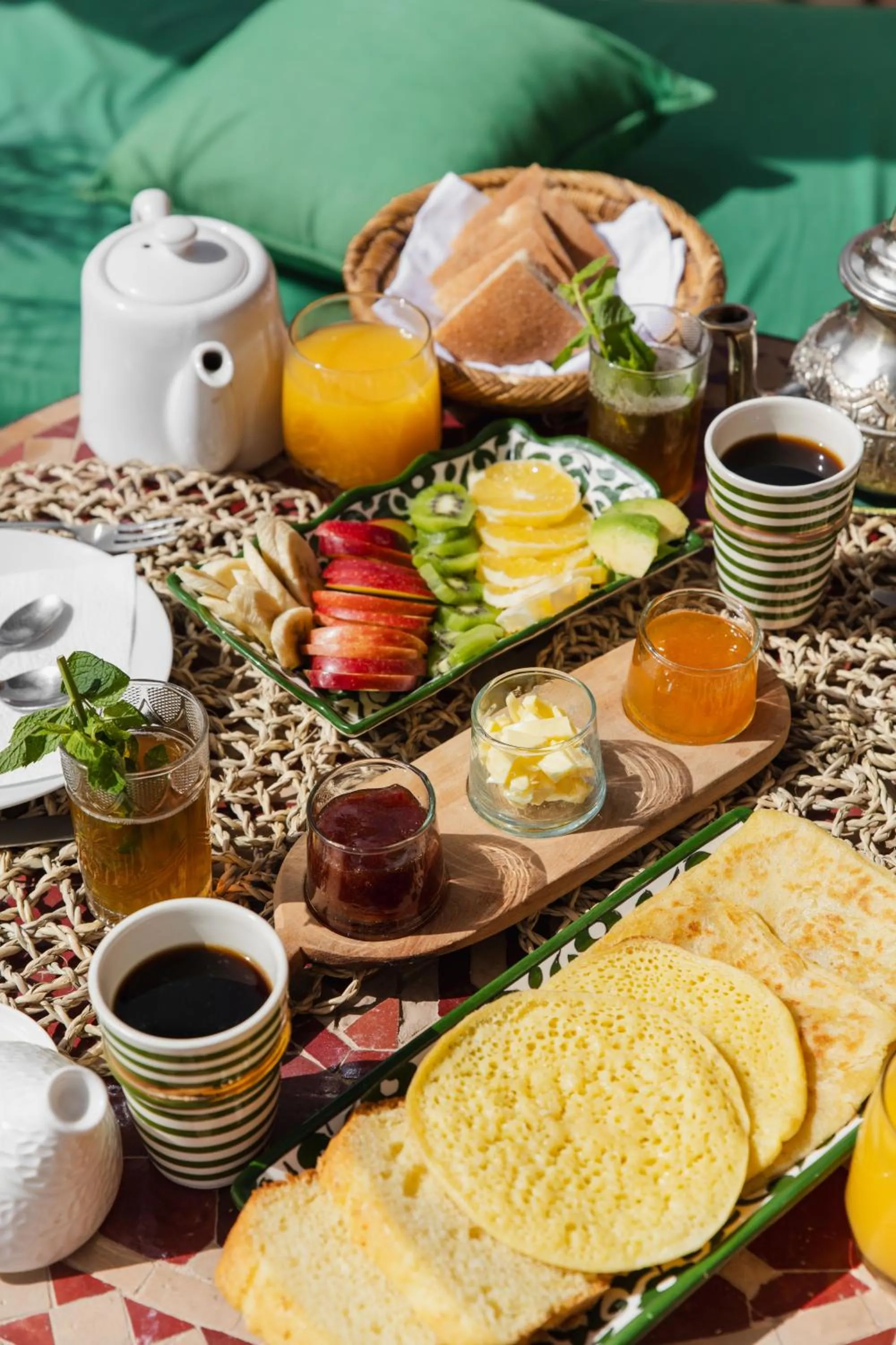 Restaurant/places to eat in Riad of the Moon