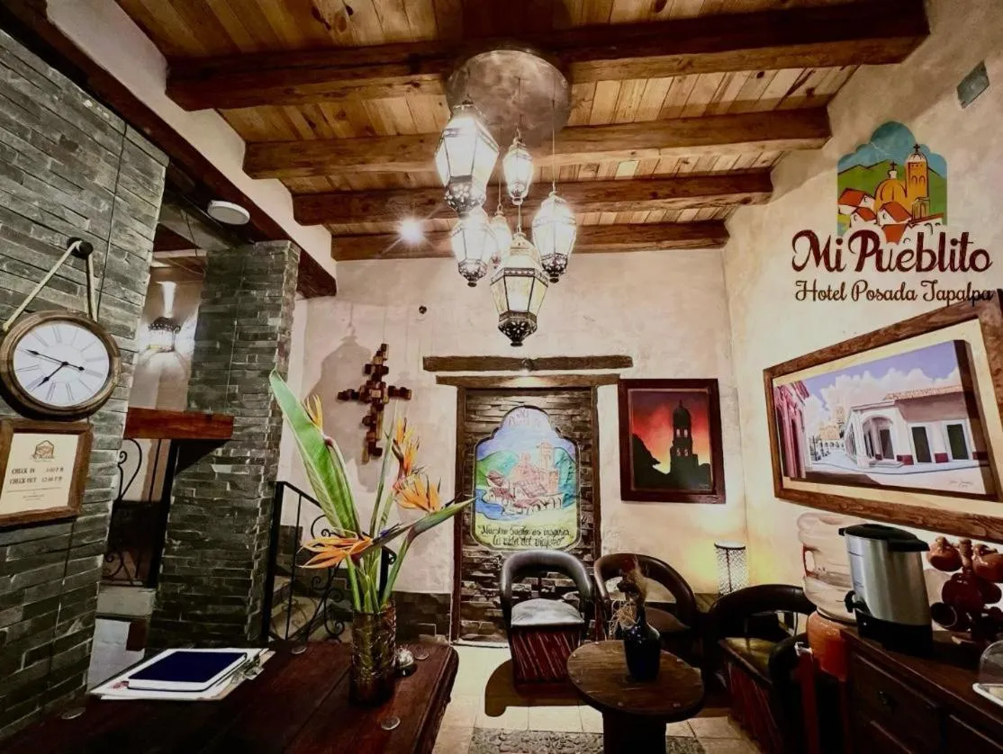 Living room in Hotel Mi Pueblito Tapalpa