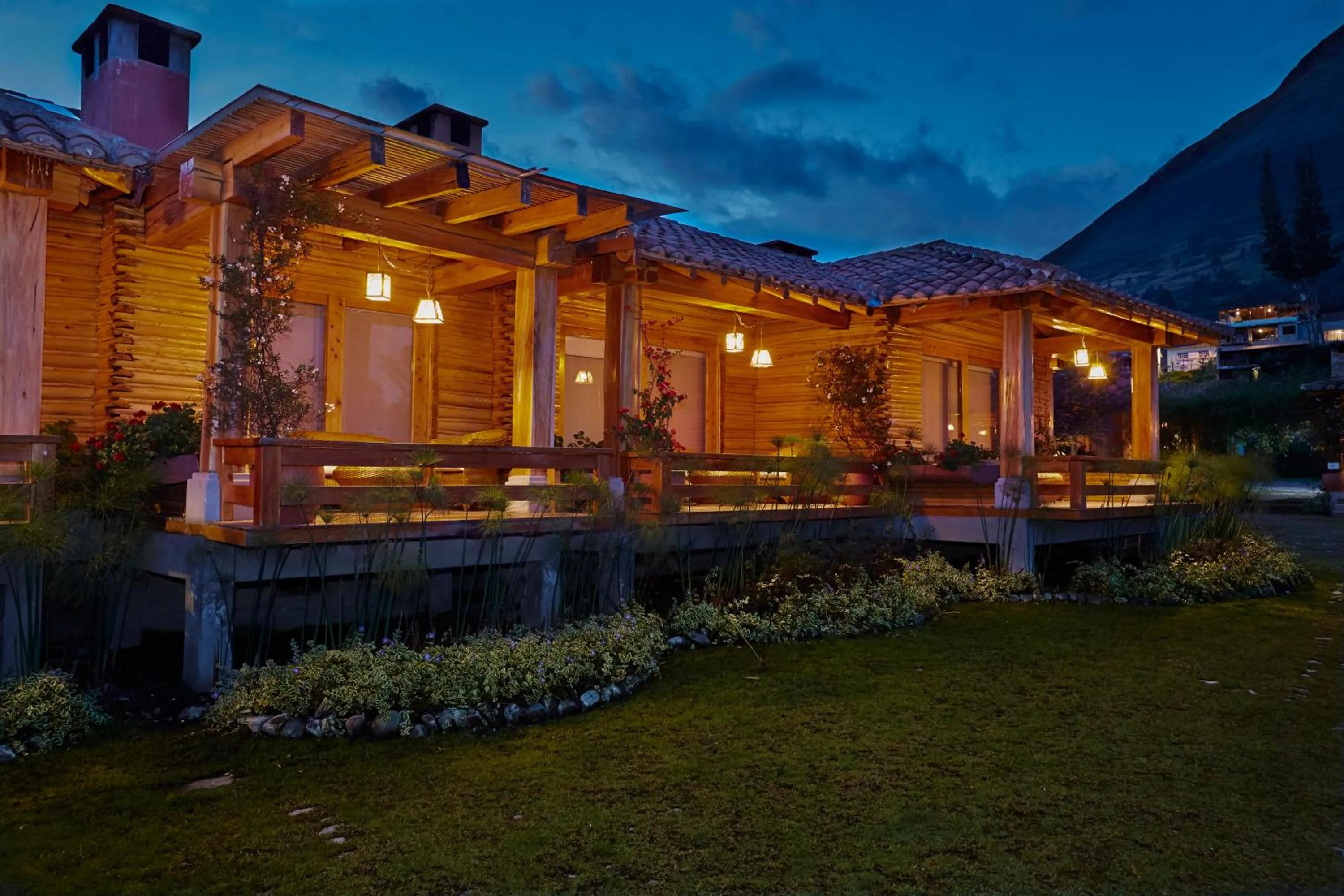 Family Room with Balcony in Hosteria Cabañas Del Lago