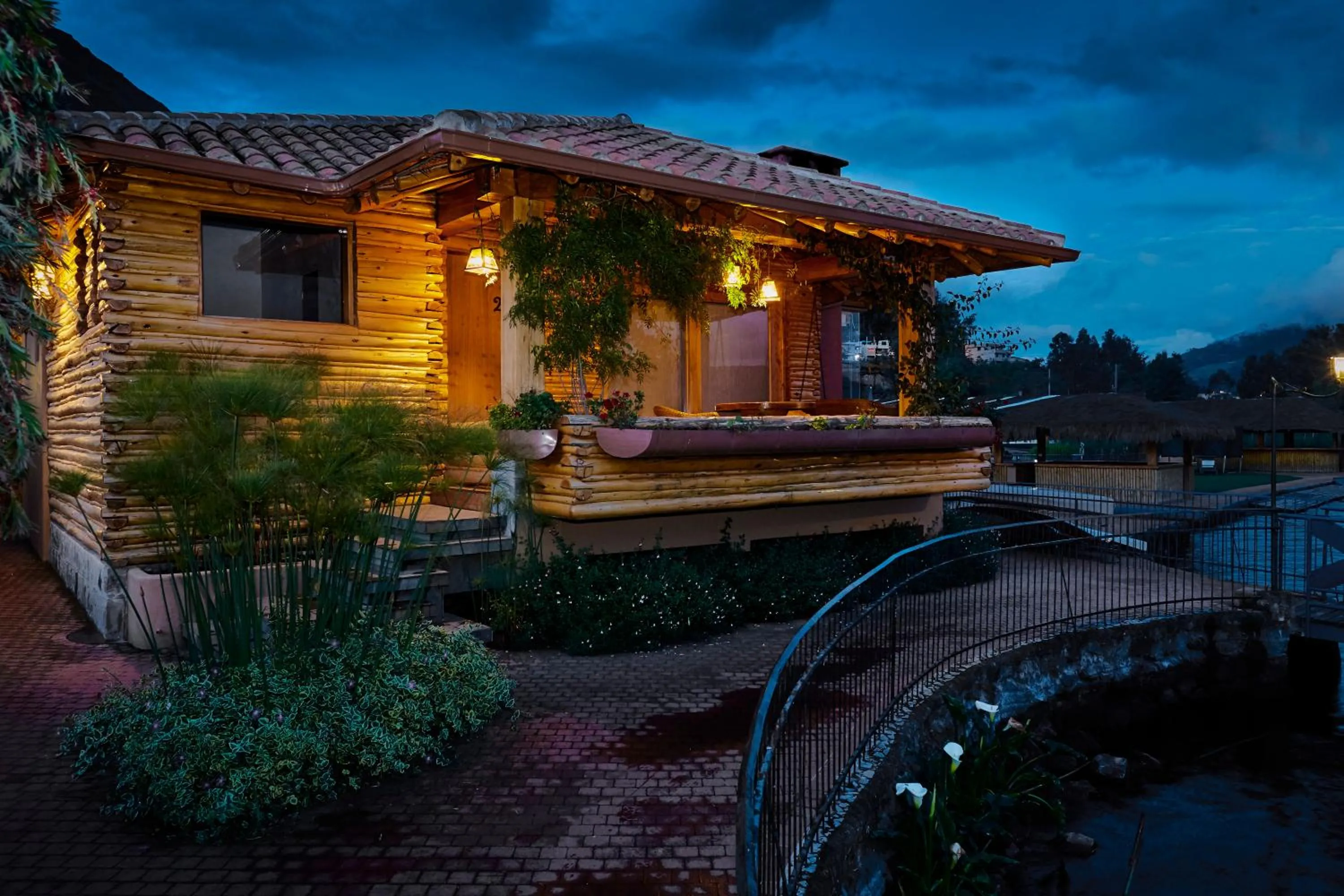 King Room with Lake View in Hosteria Cabañas Del Lago