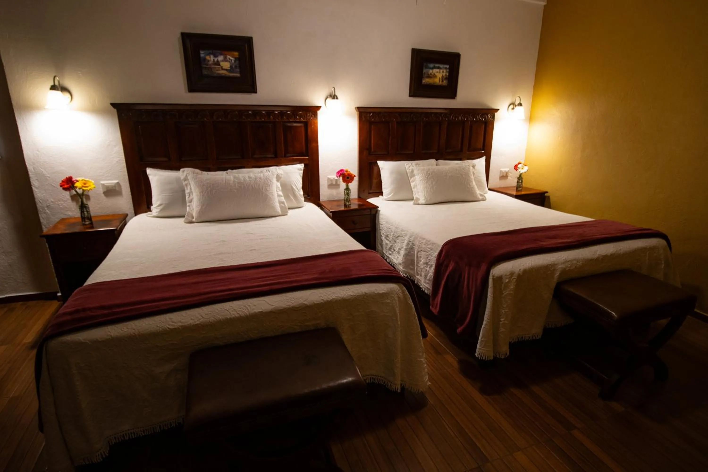 Superior Queen Room with Two Queen Beds in Hotel Casa San Miguel