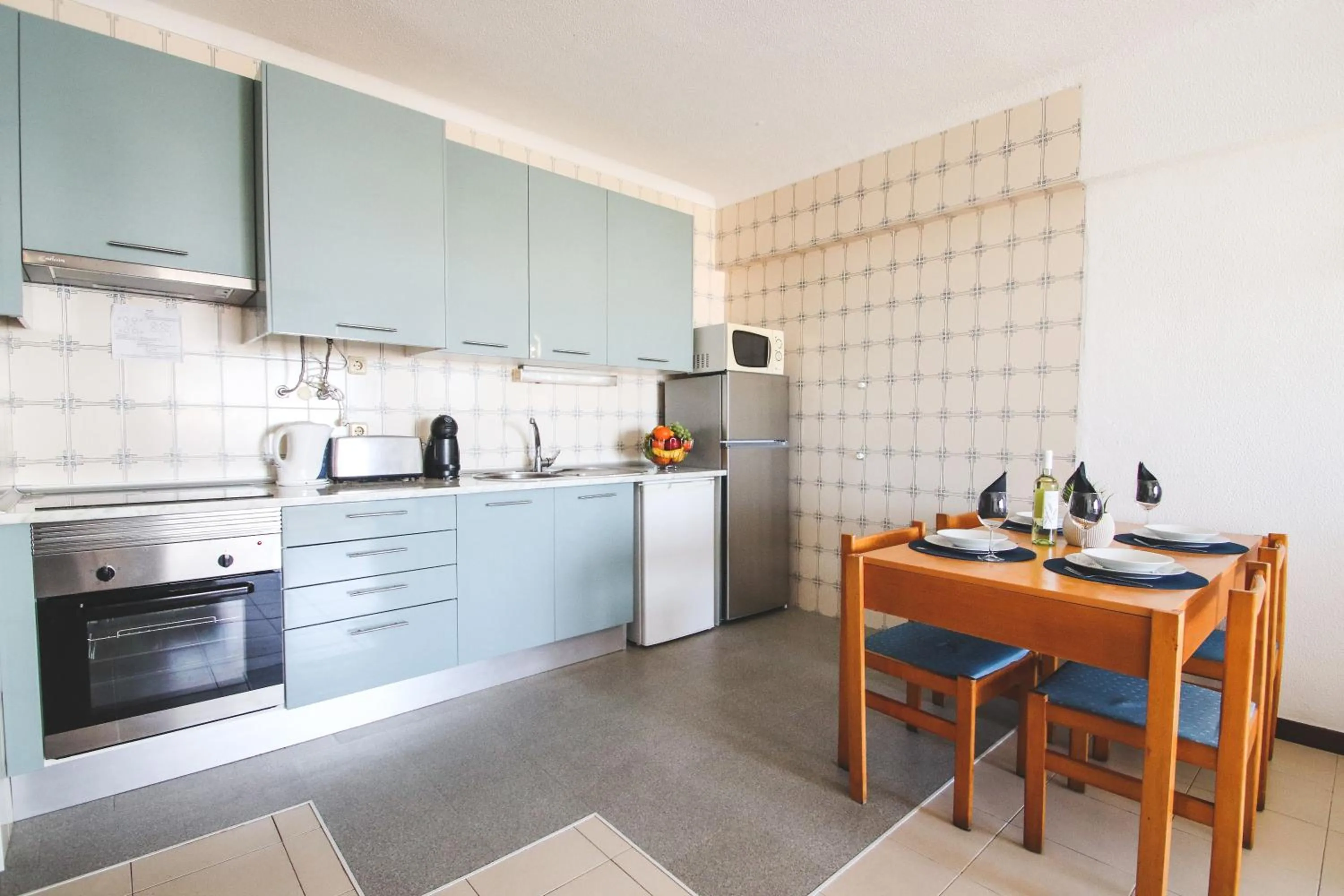 Kitchen or kitchenette in Apartment Atlantic Sea by Algarve Vacation