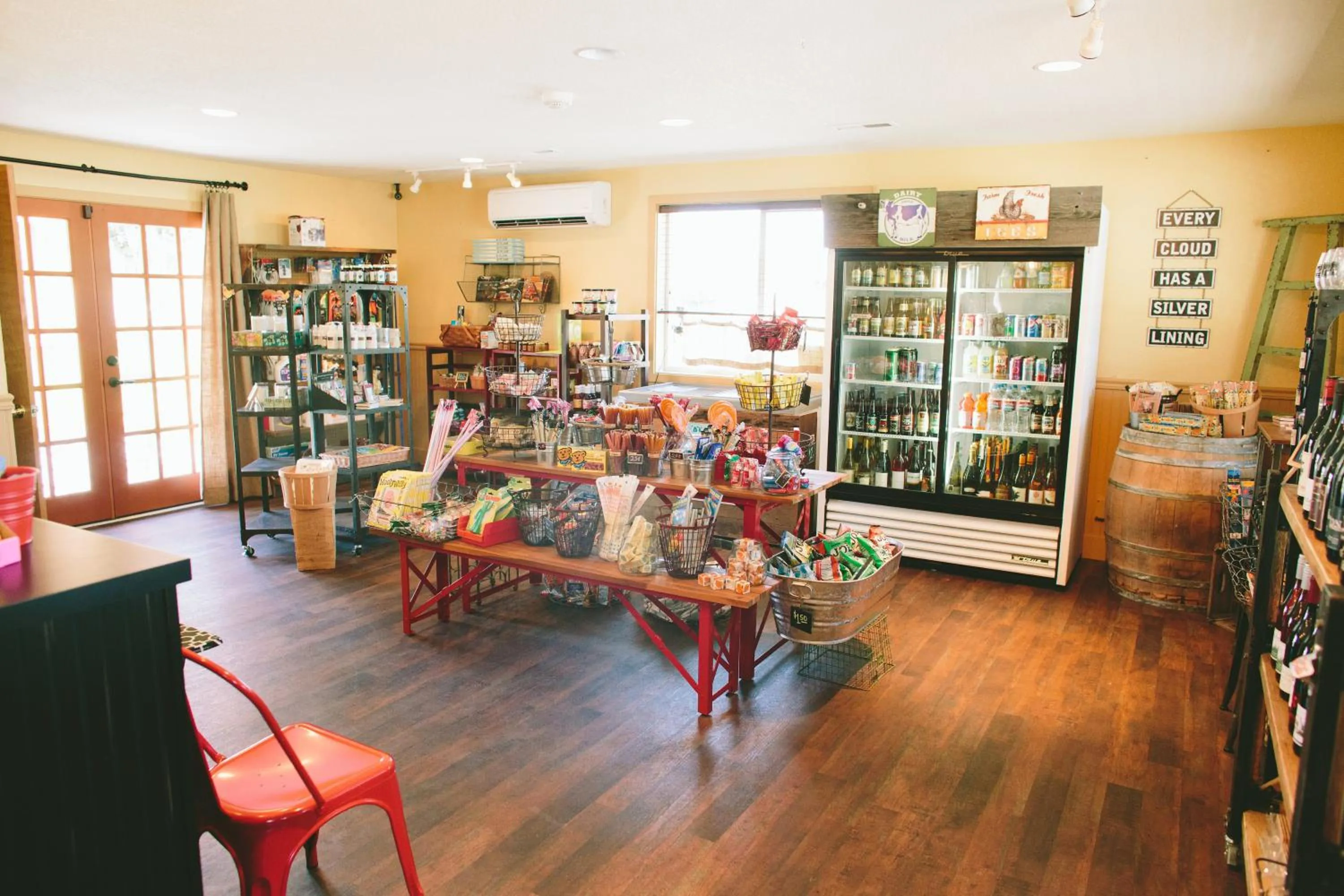 Lobby or reception in The Vintages Trailer Resort