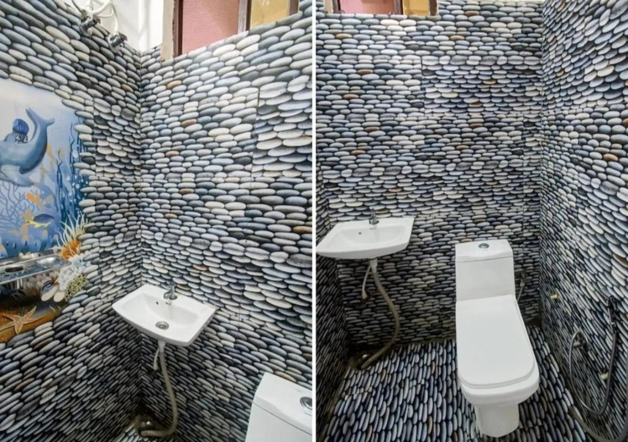 Toilet in HOTEL SHREE KANHA