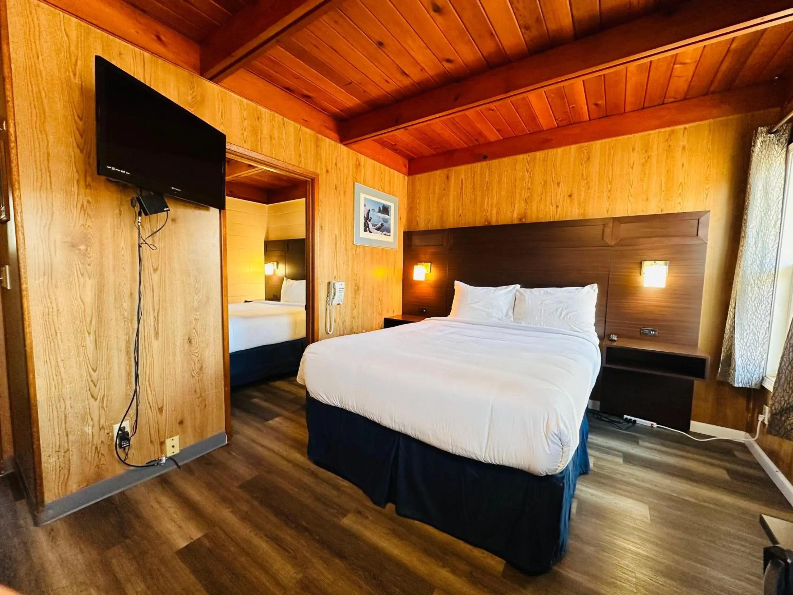 Bedroom, Bed in Anchor Inn Motel by Loyalty Bedroom, Bed in Anchor Inn Motel by Loyalty