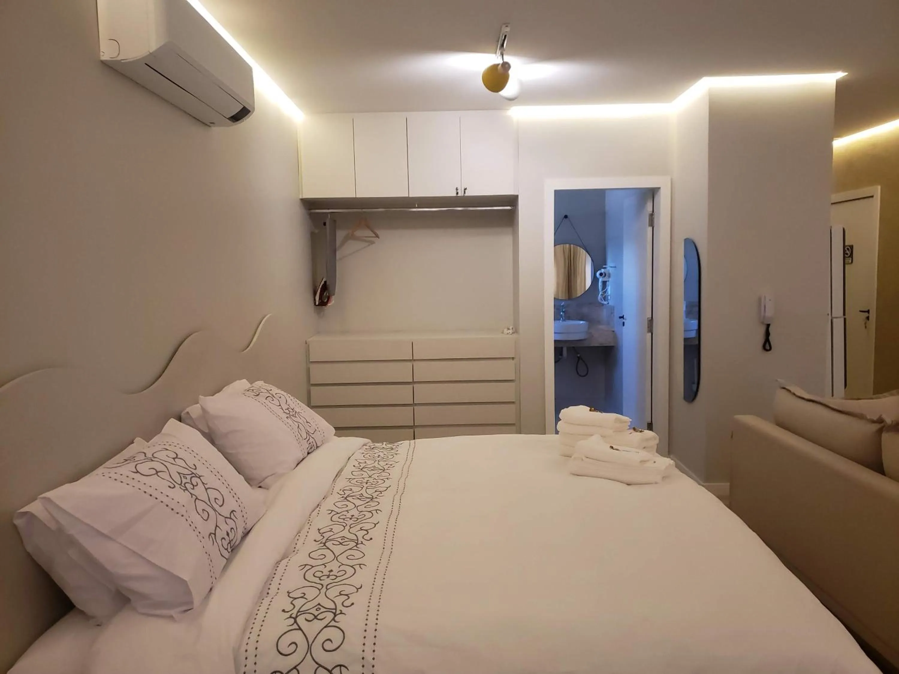 Bed in Apart-hotel Theotókos Flats