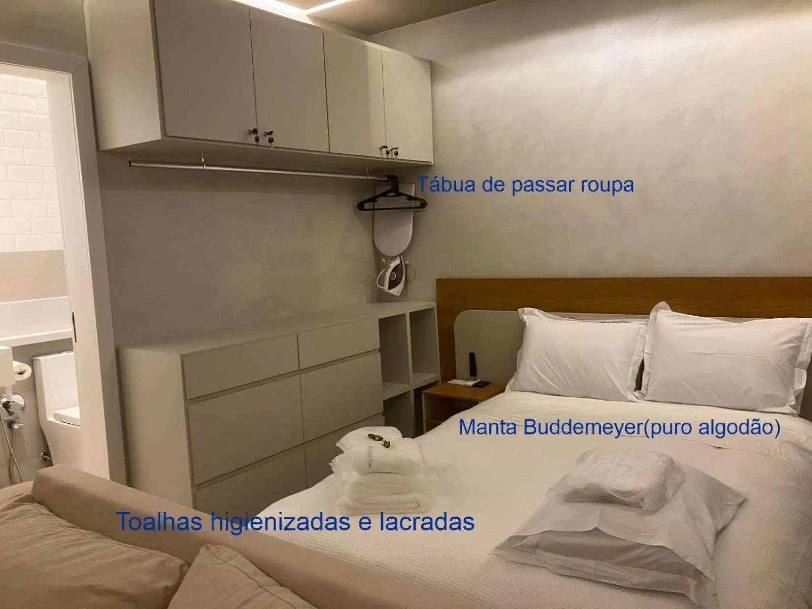 Bed in Apart-hotel Theotókos Flats