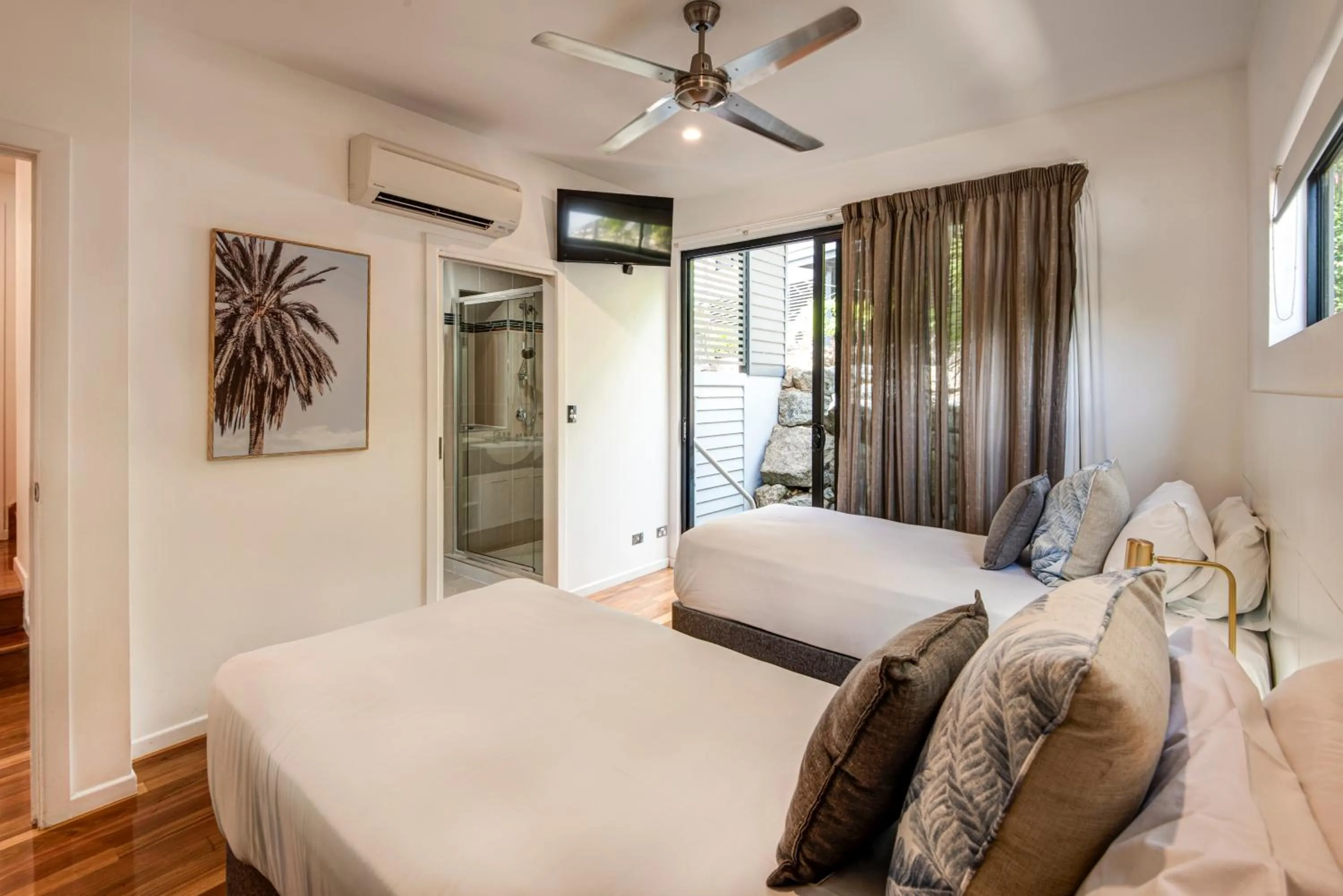Bedroom, Bed in Pinnacle Apartments on Hamilton Island by HIHA