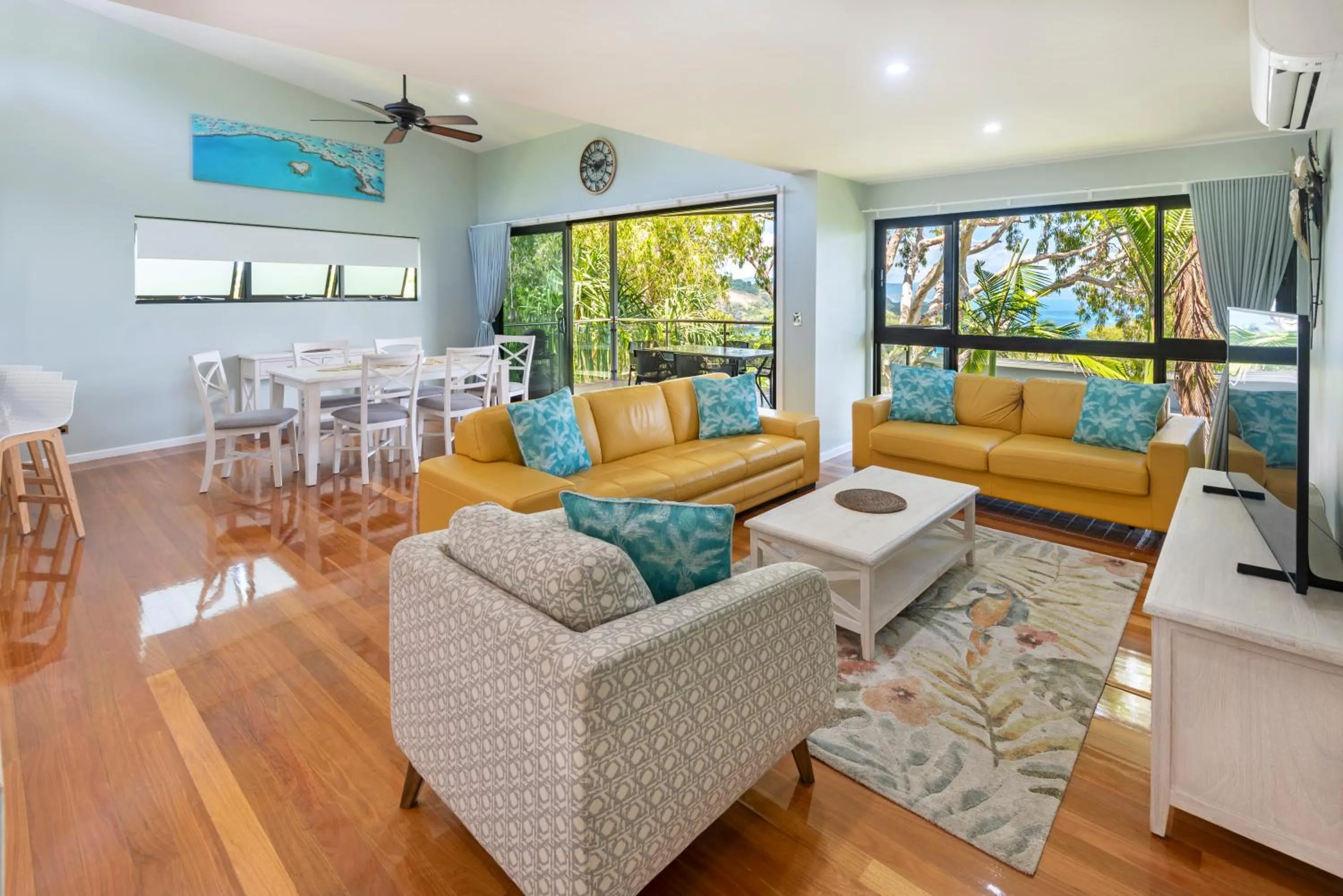 Living room in Pinnacle Apartments on Hamilton Island by HIHA