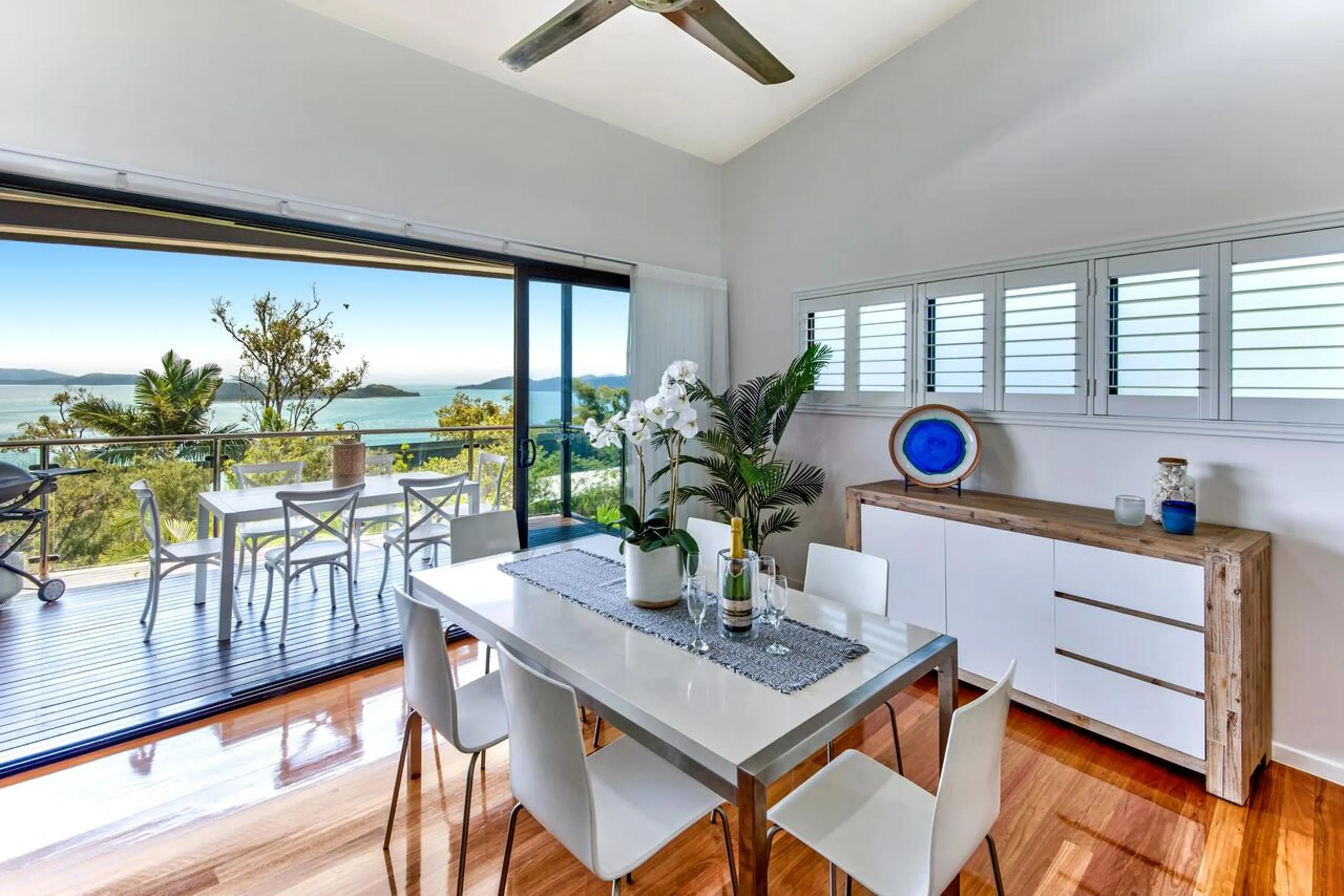 Dining area in Pinnacle Apartments on Hamilton Island by HIHA