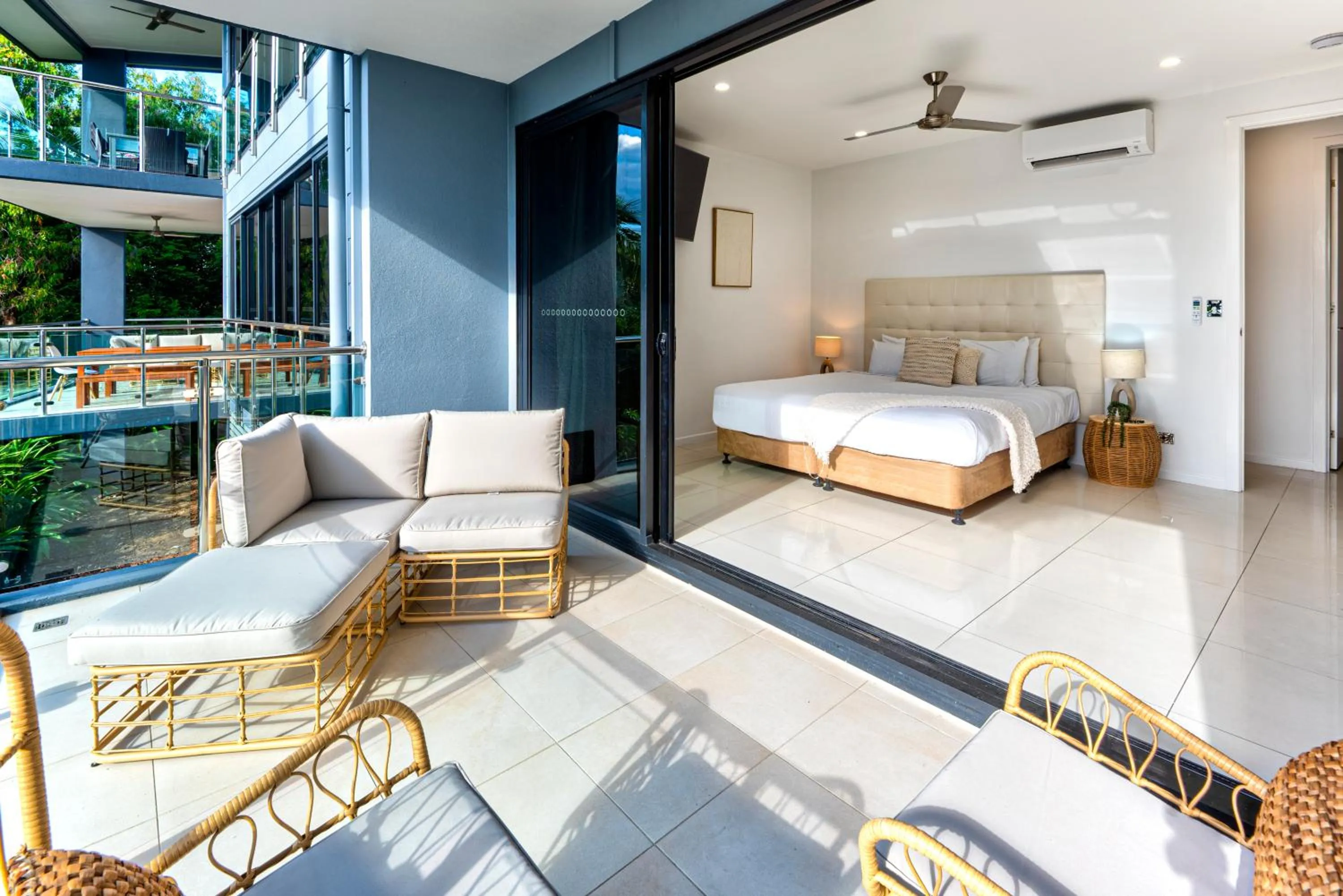 Balcony/Terrace, Bed in Pinnacle Apartments on Hamilton Island by HIHA