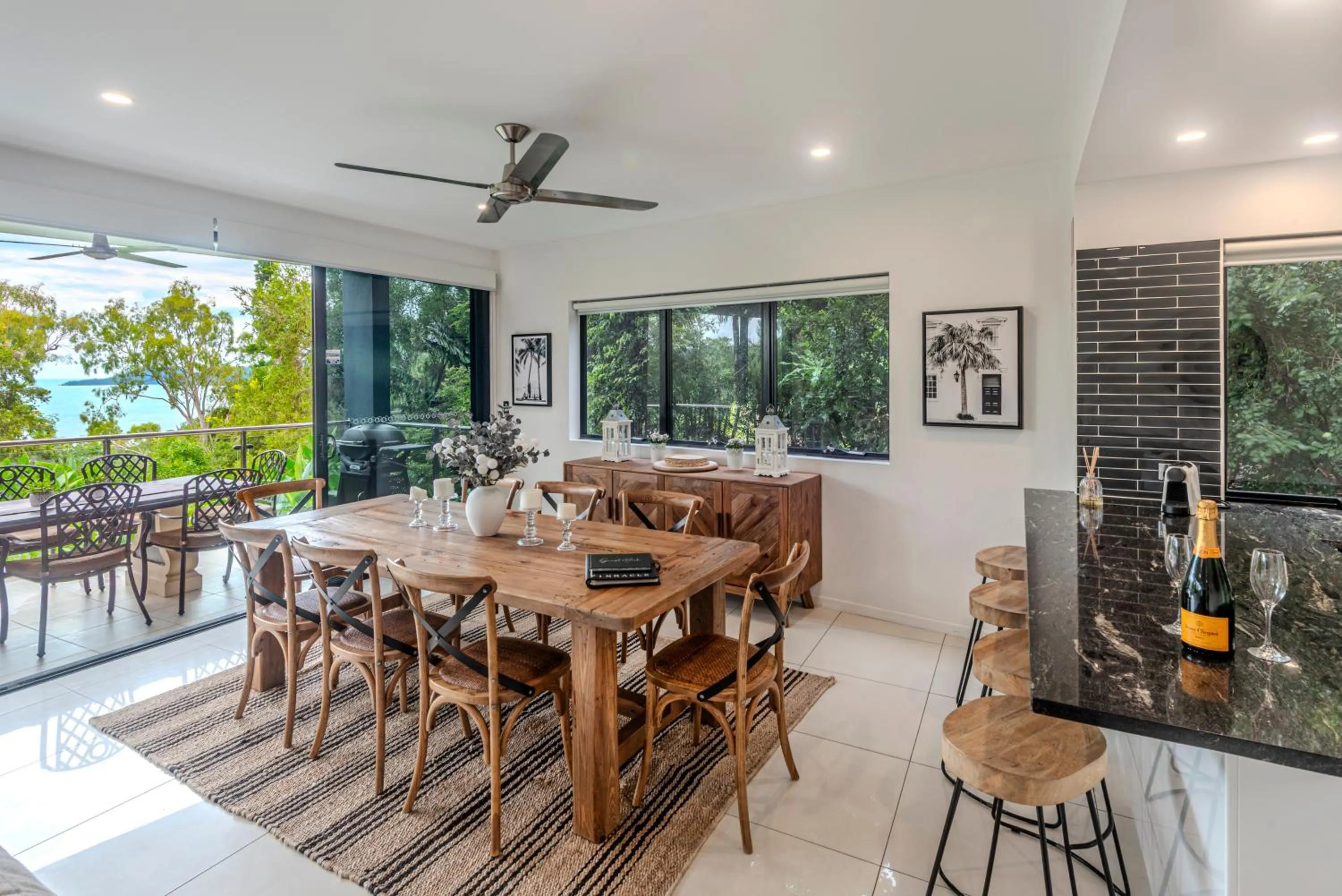 Dining area in Pinnacle Apartments on Hamilton Island by HIHA