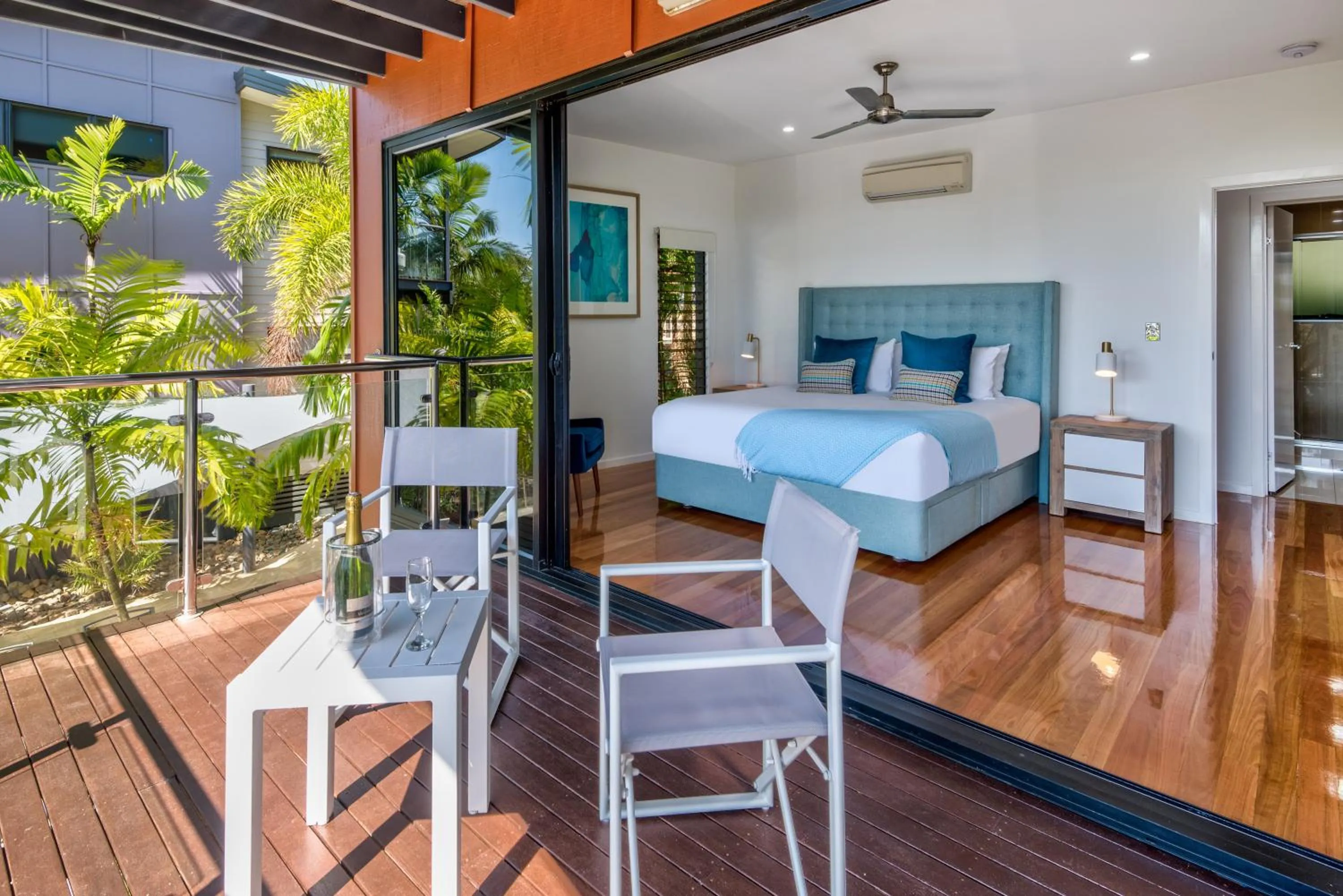 Balcony/Terrace, Bed in Pinnacle Apartments on Hamilton Island by HIHA