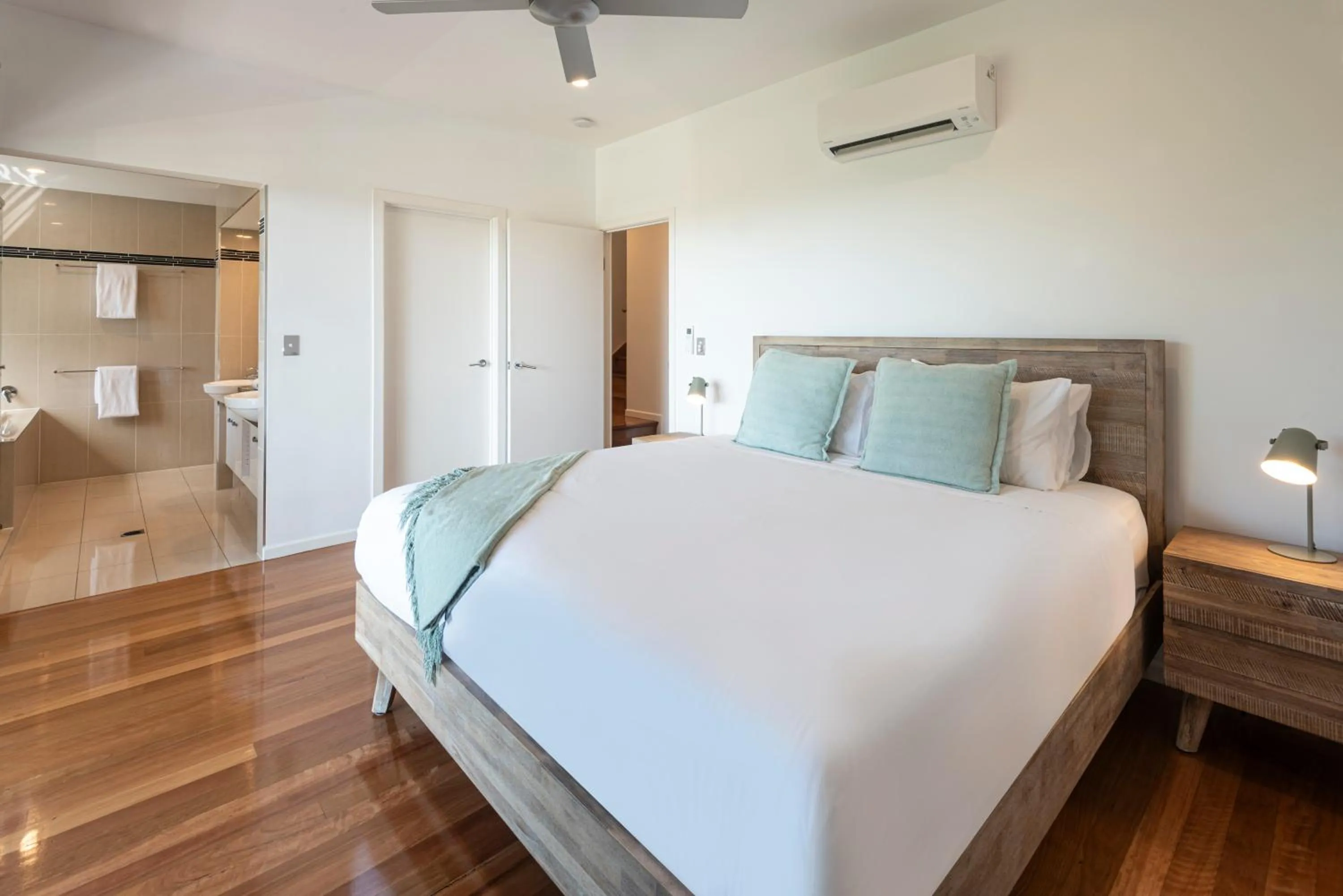Bedroom, Bed in Pinnacle Apartments on Hamilton Island by HIHA