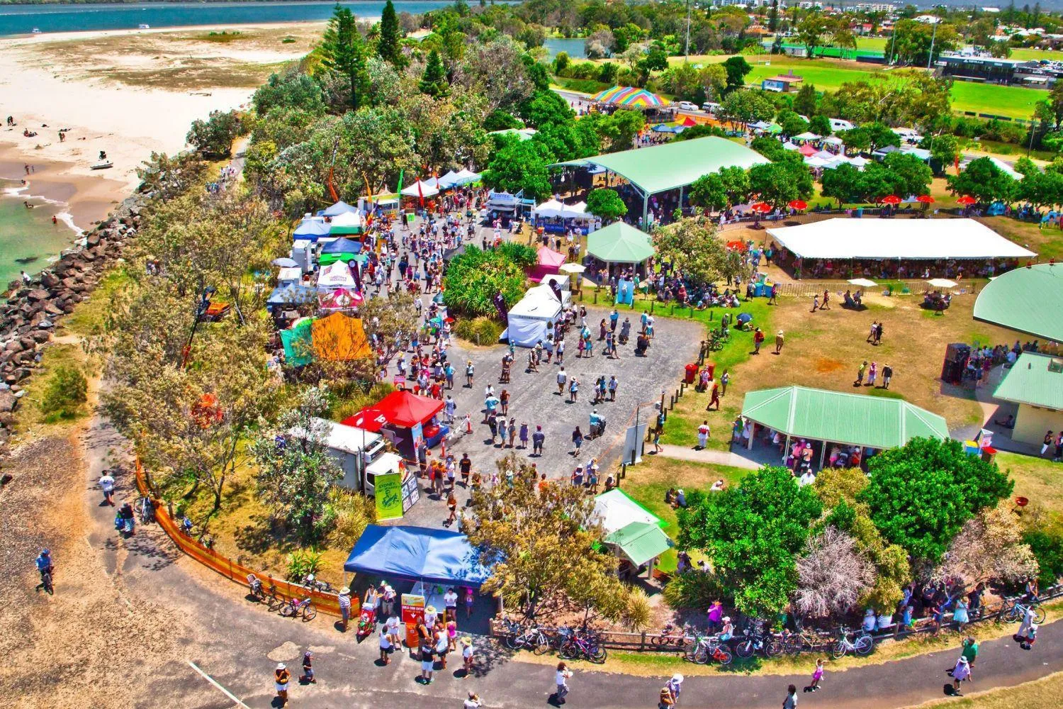 Restaurant/places to eat in Riversleigh House