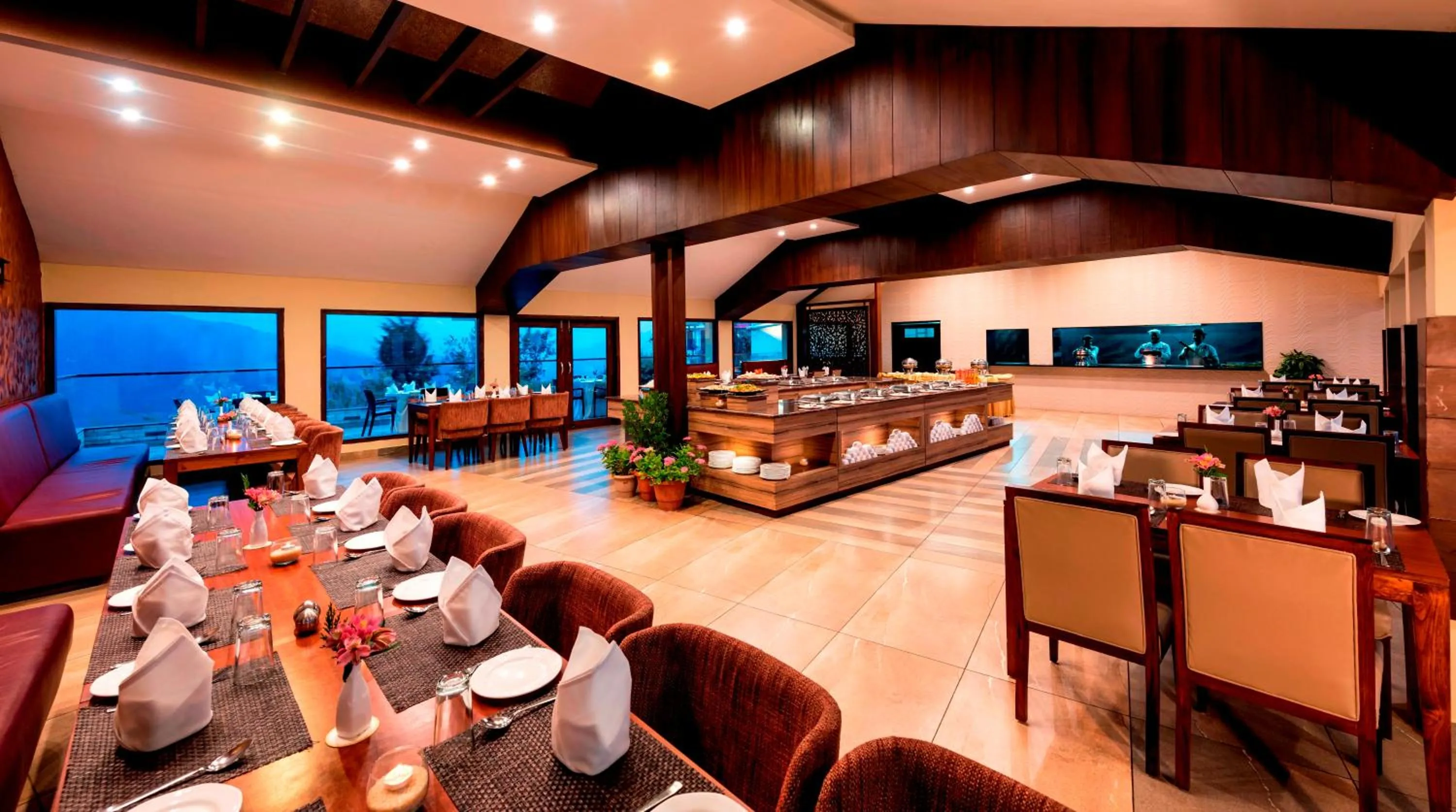Restaurant/places to eat in Koti Resort