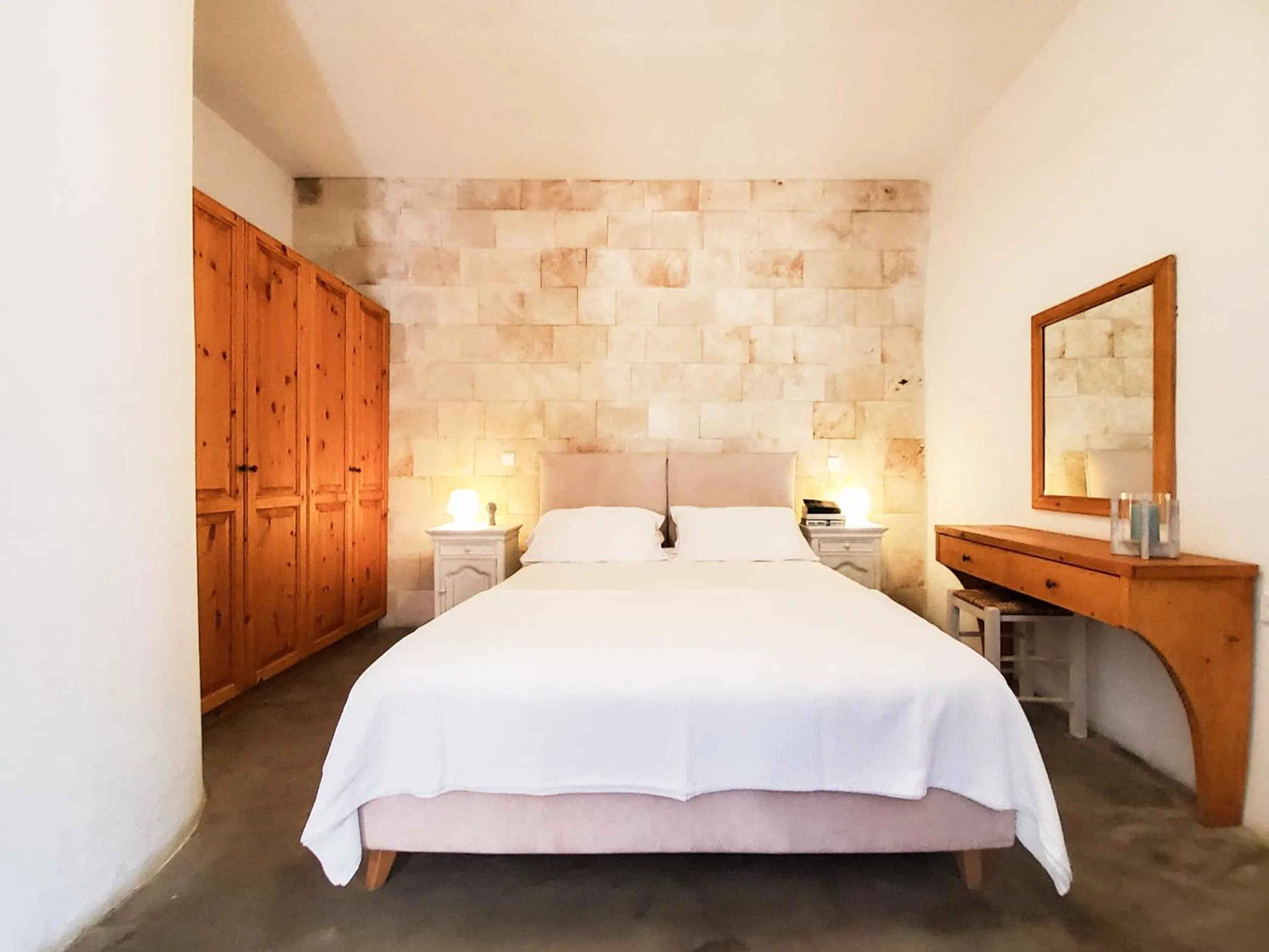 Bed in St. George Studios