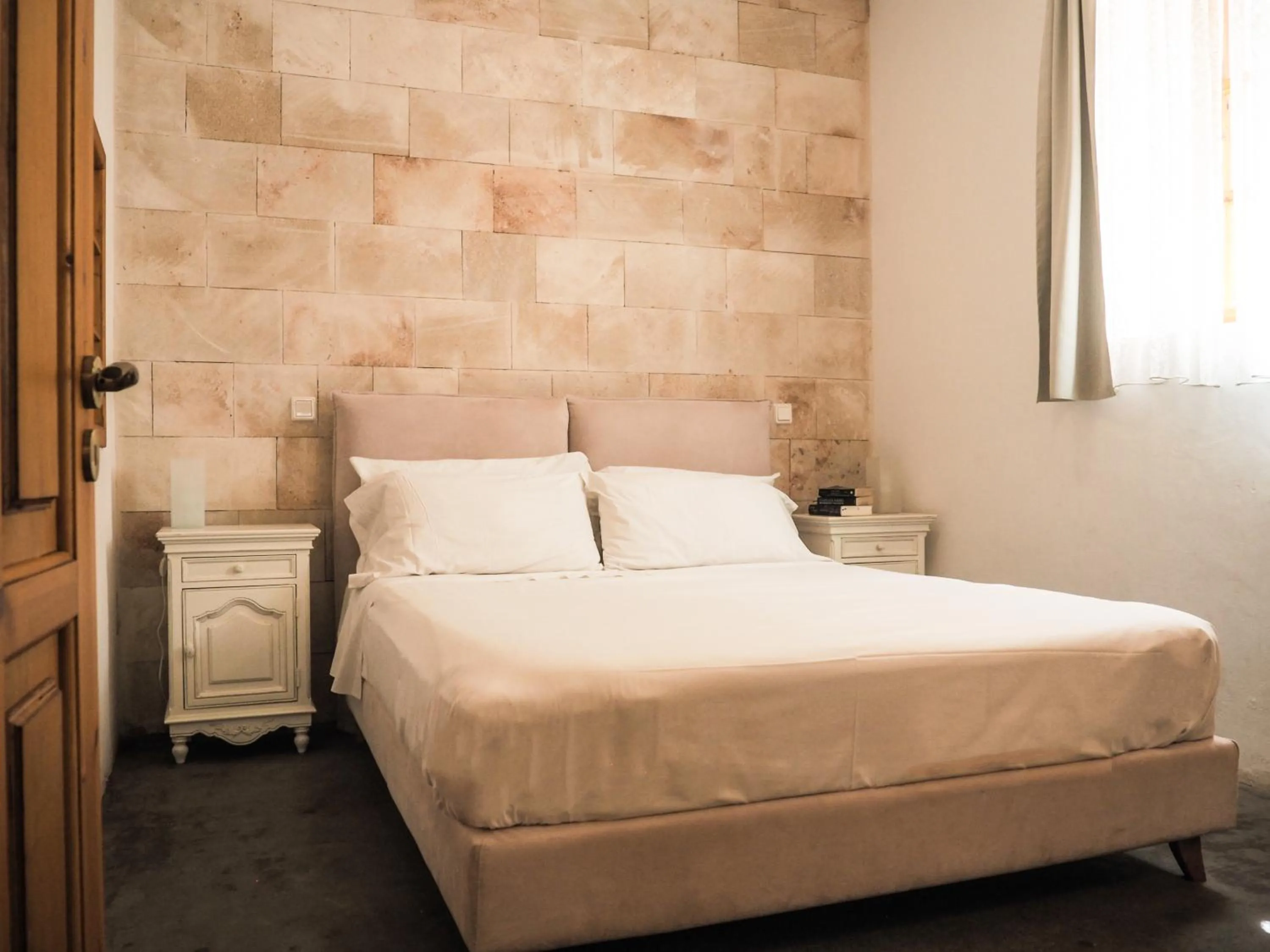 Bed in St. George Studios