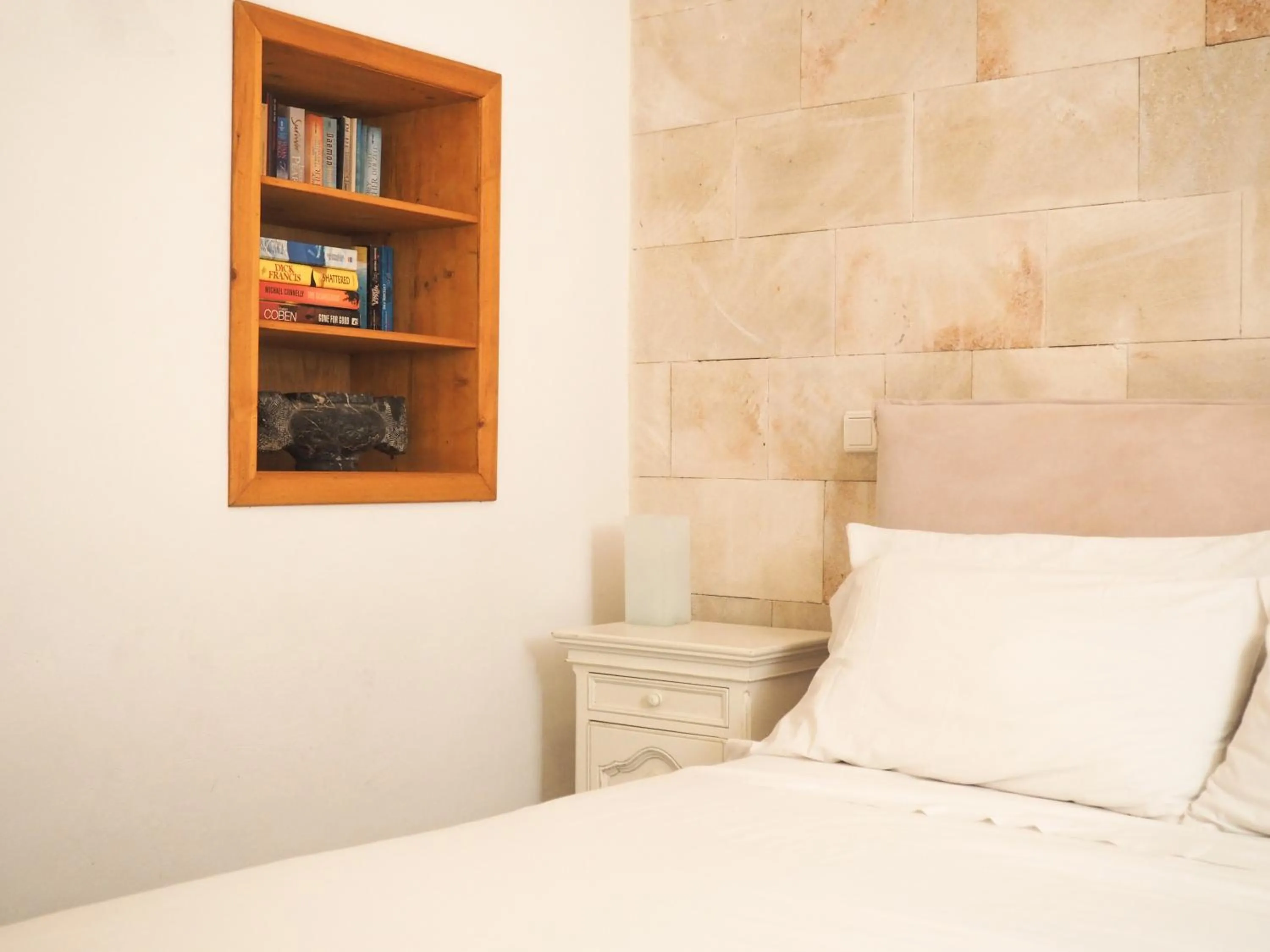 Bed in St. George Studios