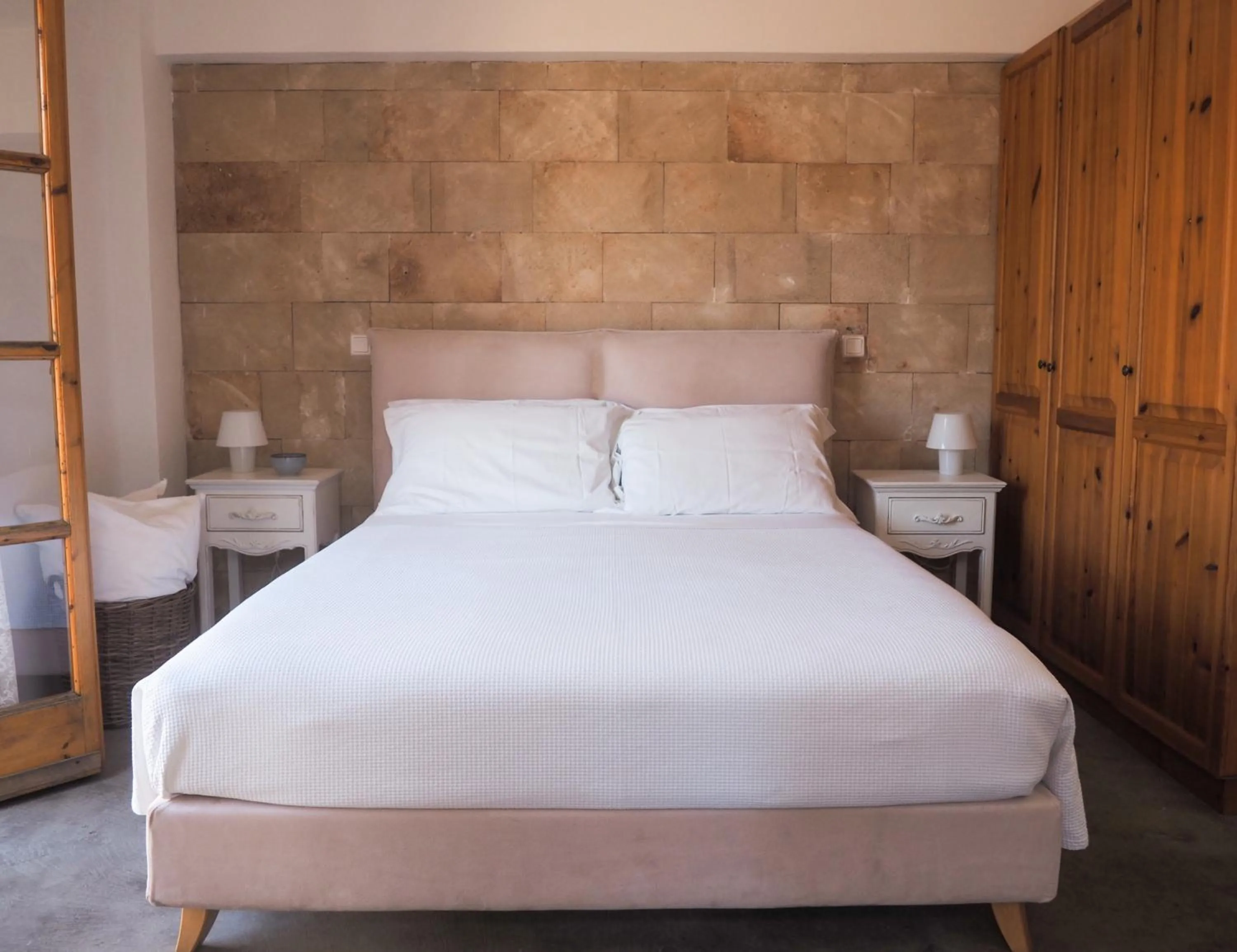 Bed in St. George Studios