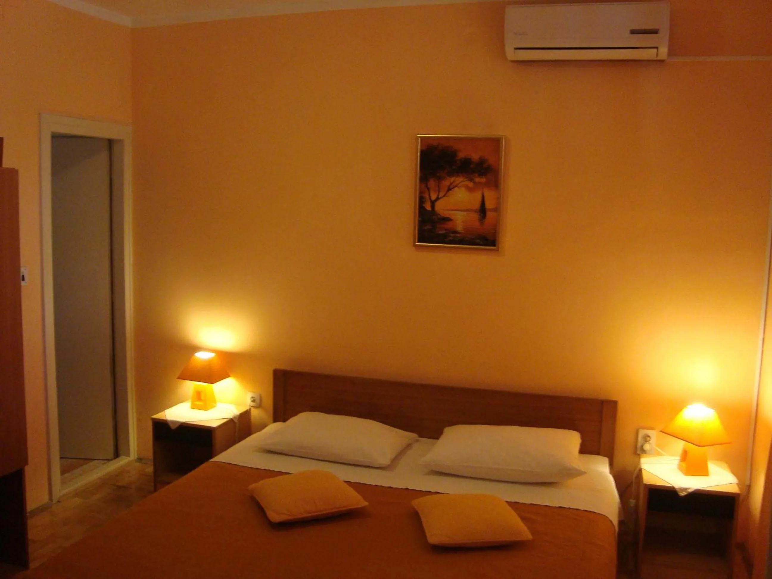 Bed in Rooms Ivica Vodice