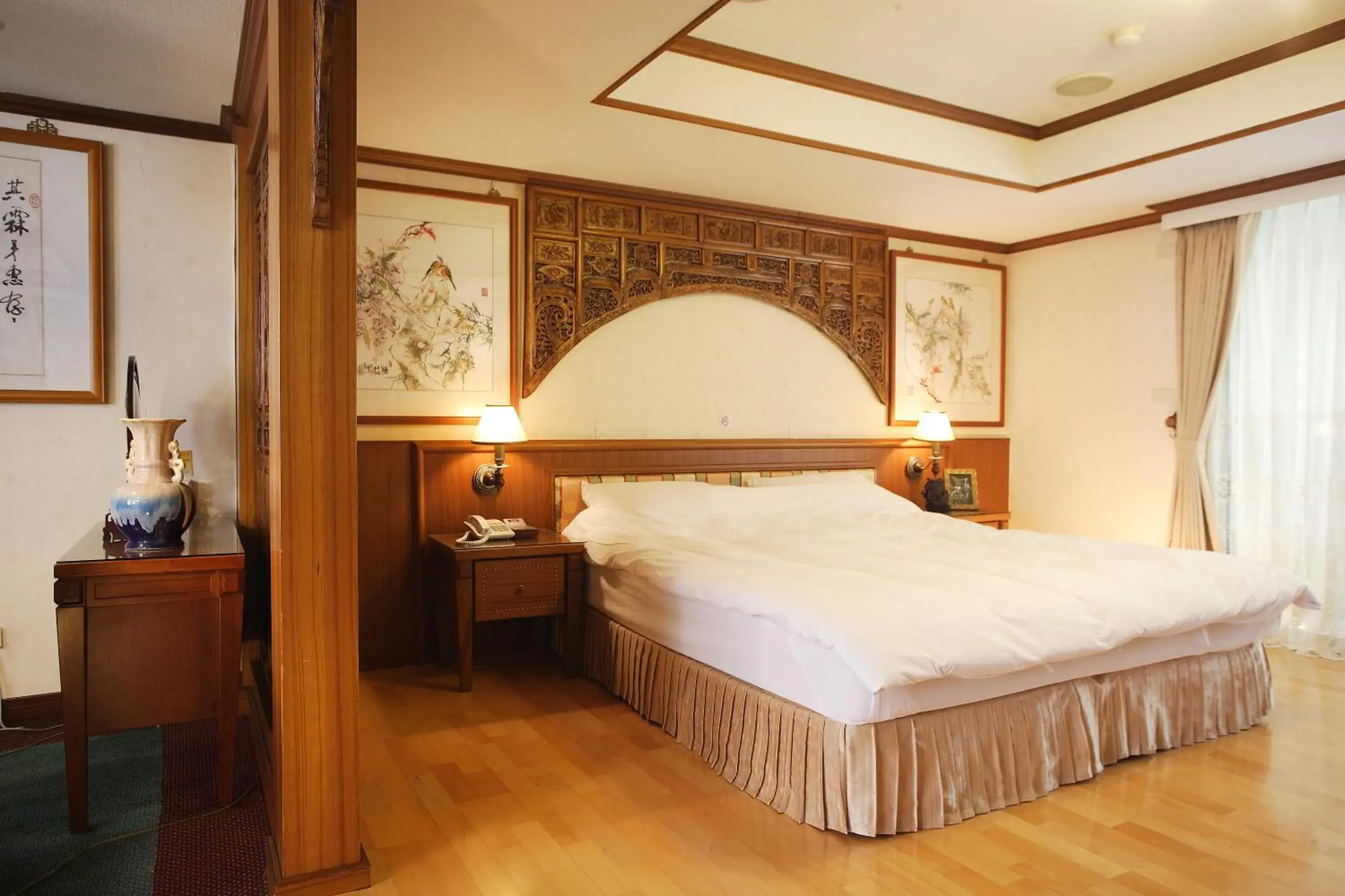 Bed in Kingdom Hotel Bed in Kingdom Hotel