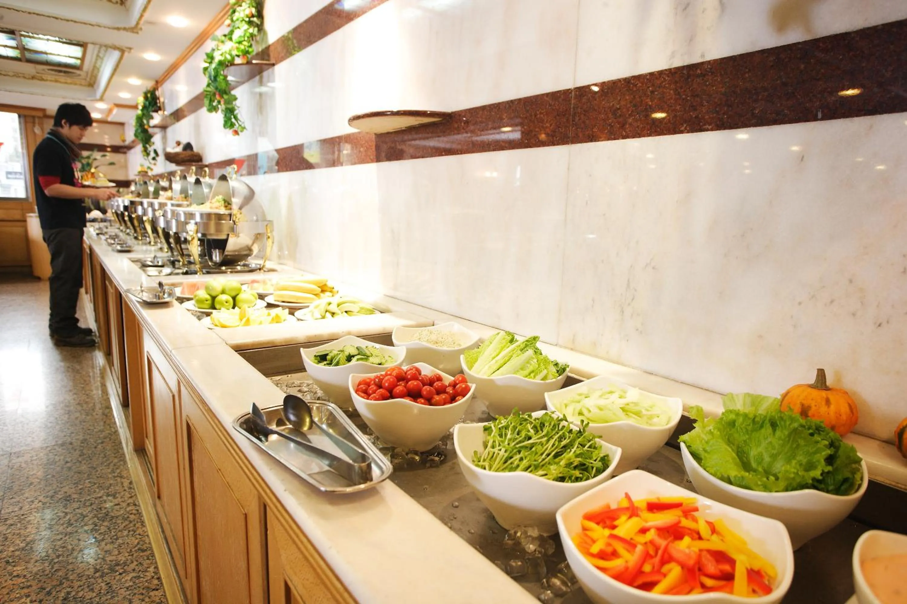 Breakfast in Kingdom Hotel