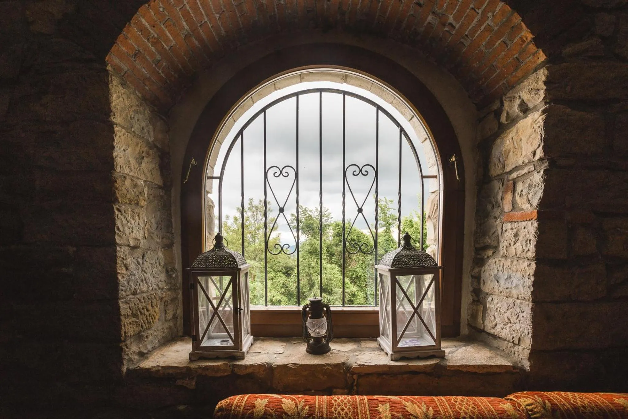 Decorative detail in Palazzo Angelica B&B Adults Only