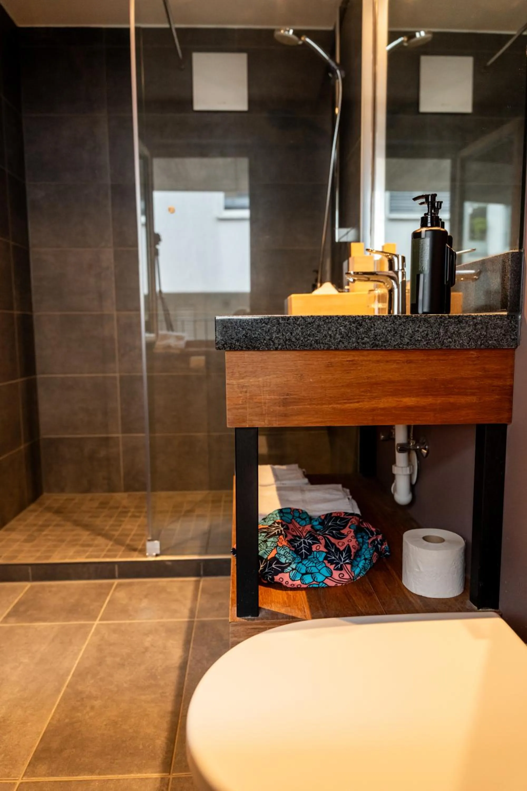 Bathroom in Restaurant Hotel Zum Storchen