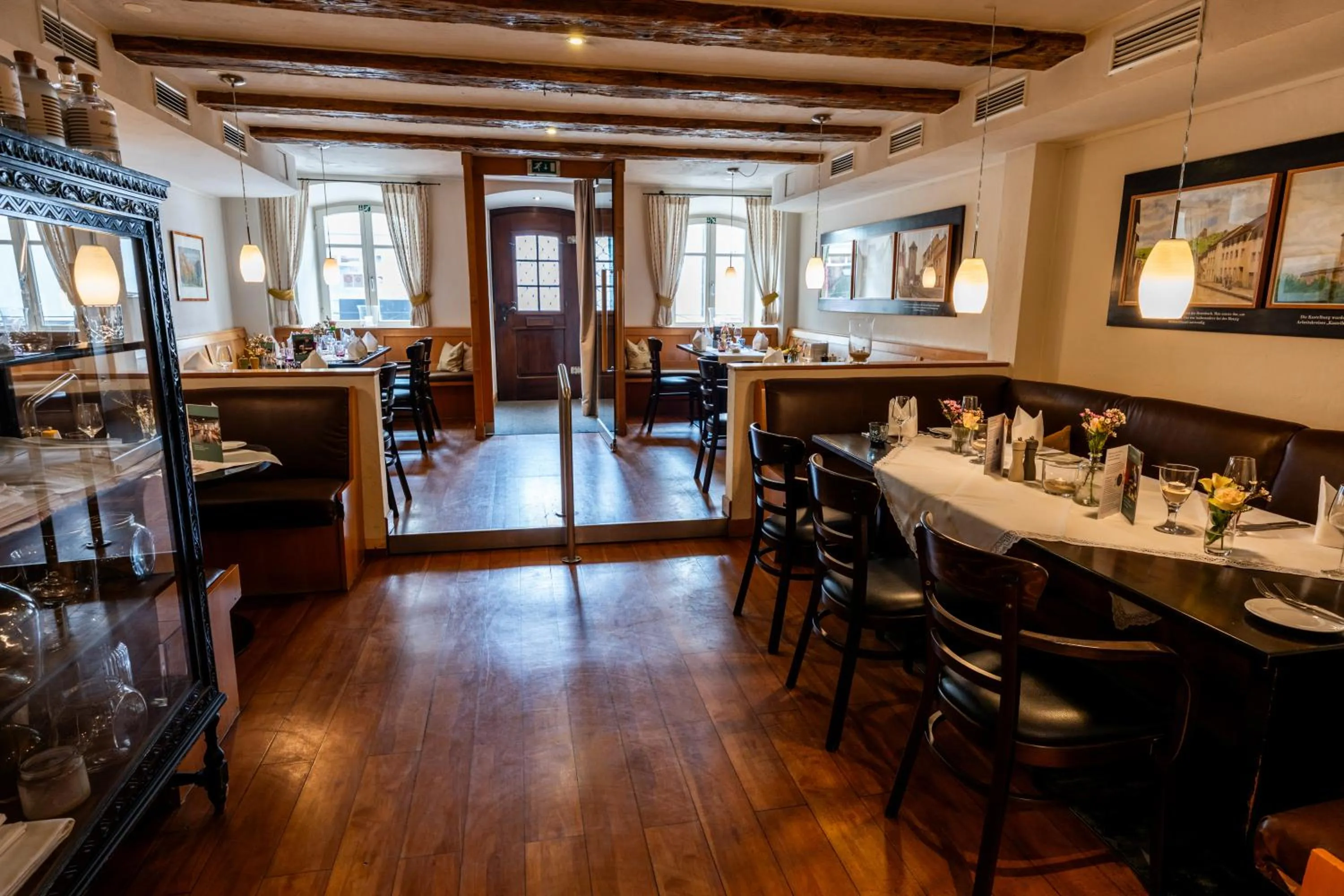 Restaurant/places to eat in Restaurant Hotel Zum Storchen