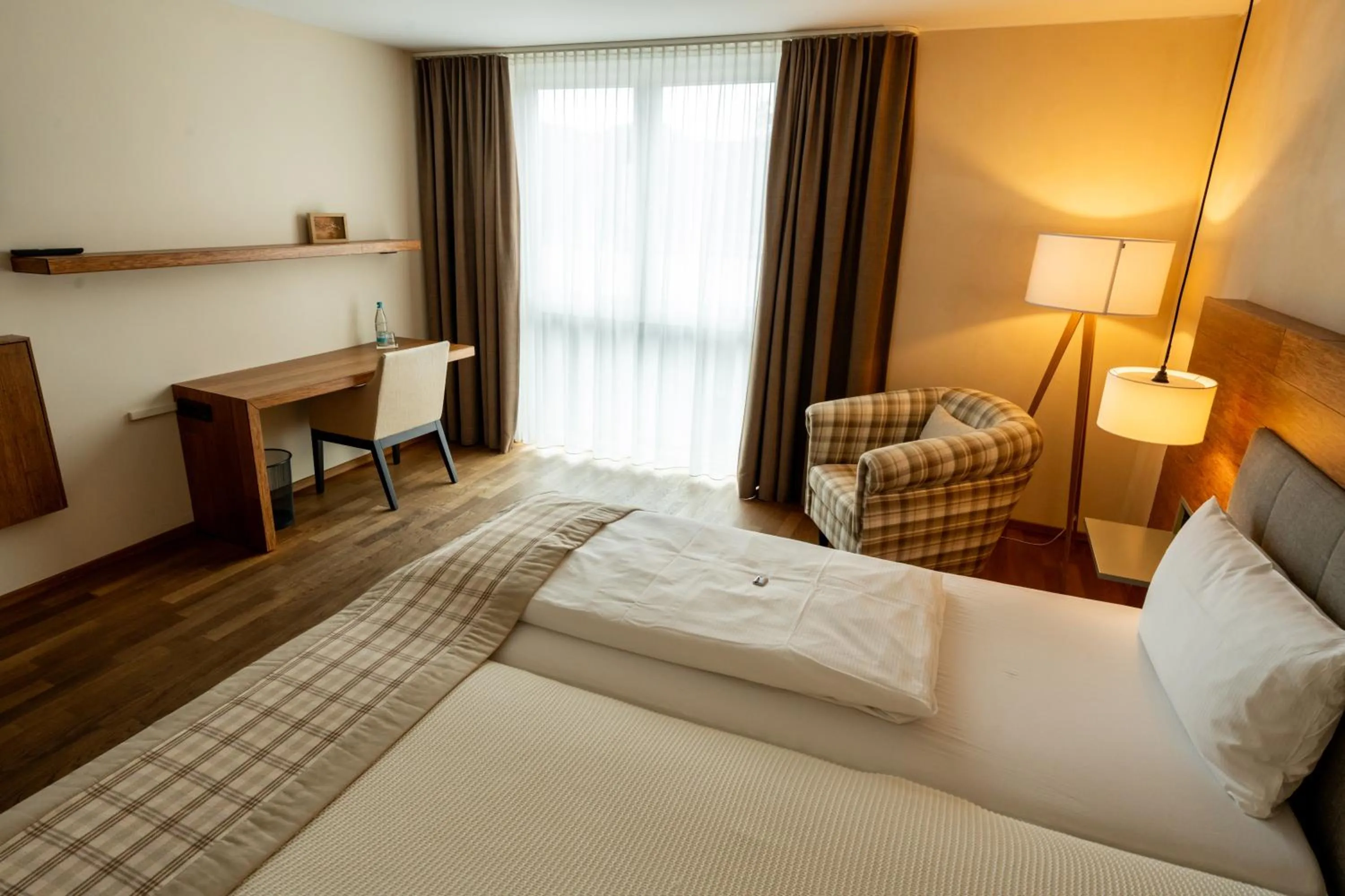 Photo of the whole room, Bed in Restaurant Hotel Zum Storchen