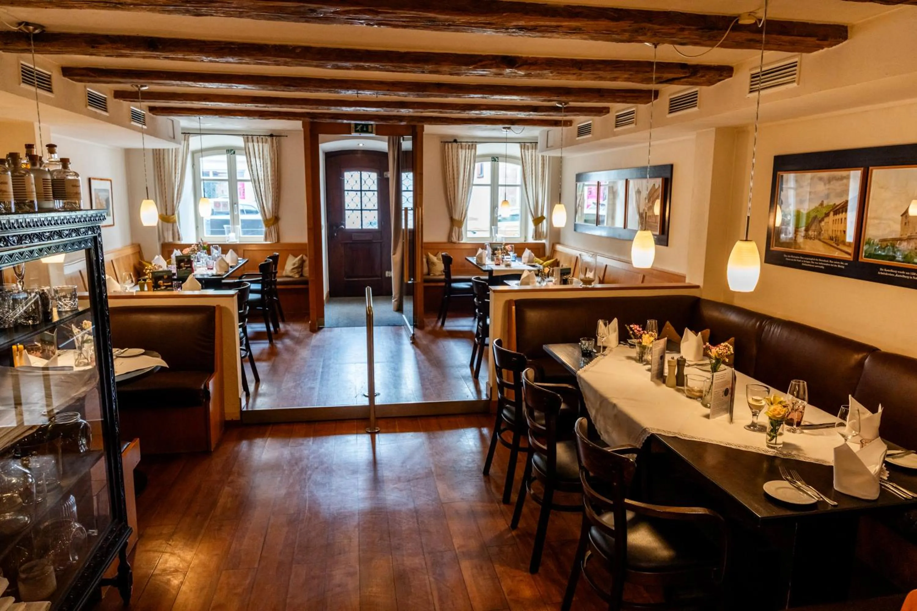 Restaurant/places to eat in Restaurant Hotel Zum Storchen