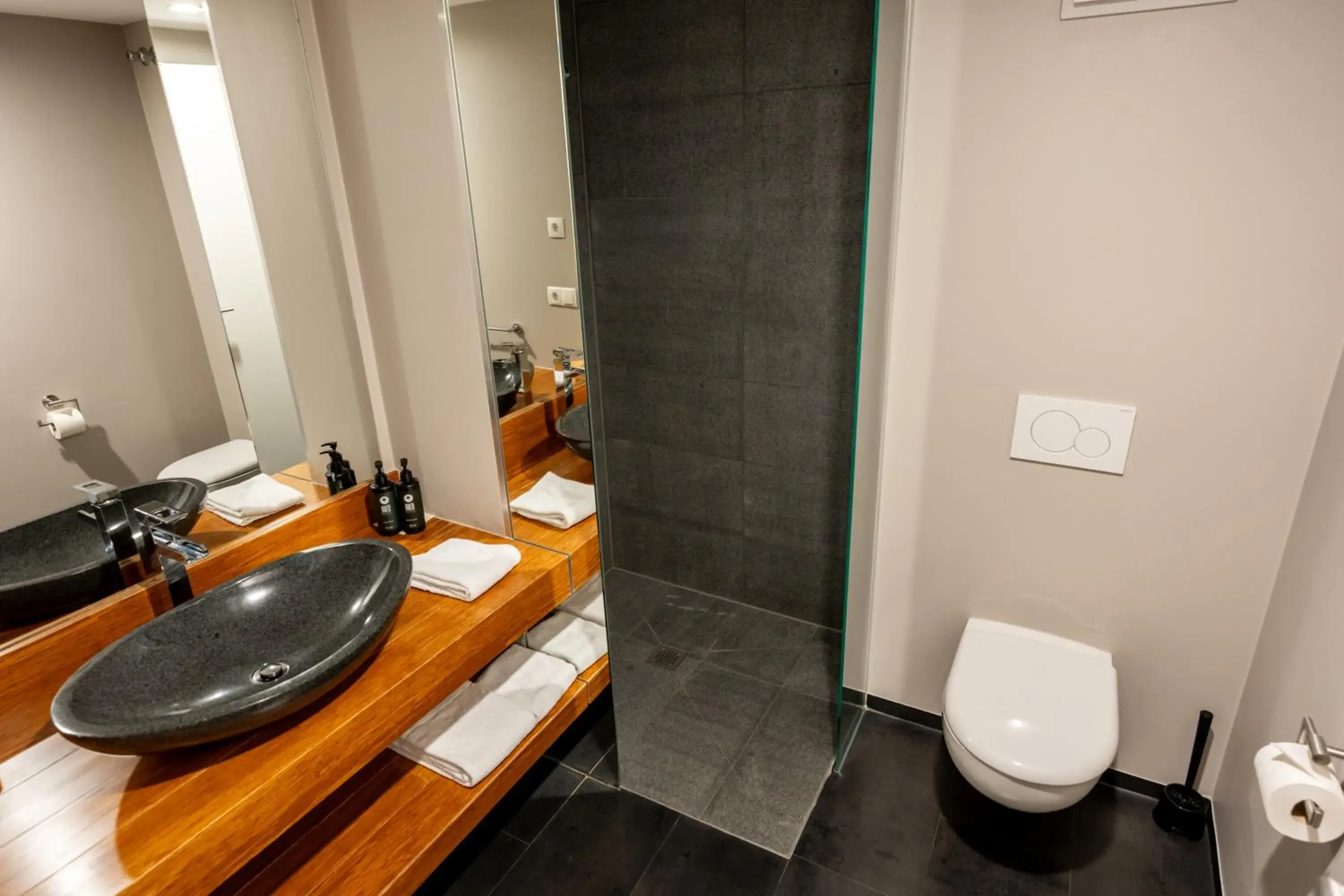 Deluxe Double Room - single occupancy in Restaurant Hotel Zum Storchen Deluxe Double Room - single occupancy in Restaurant Hotel Zum Storchen