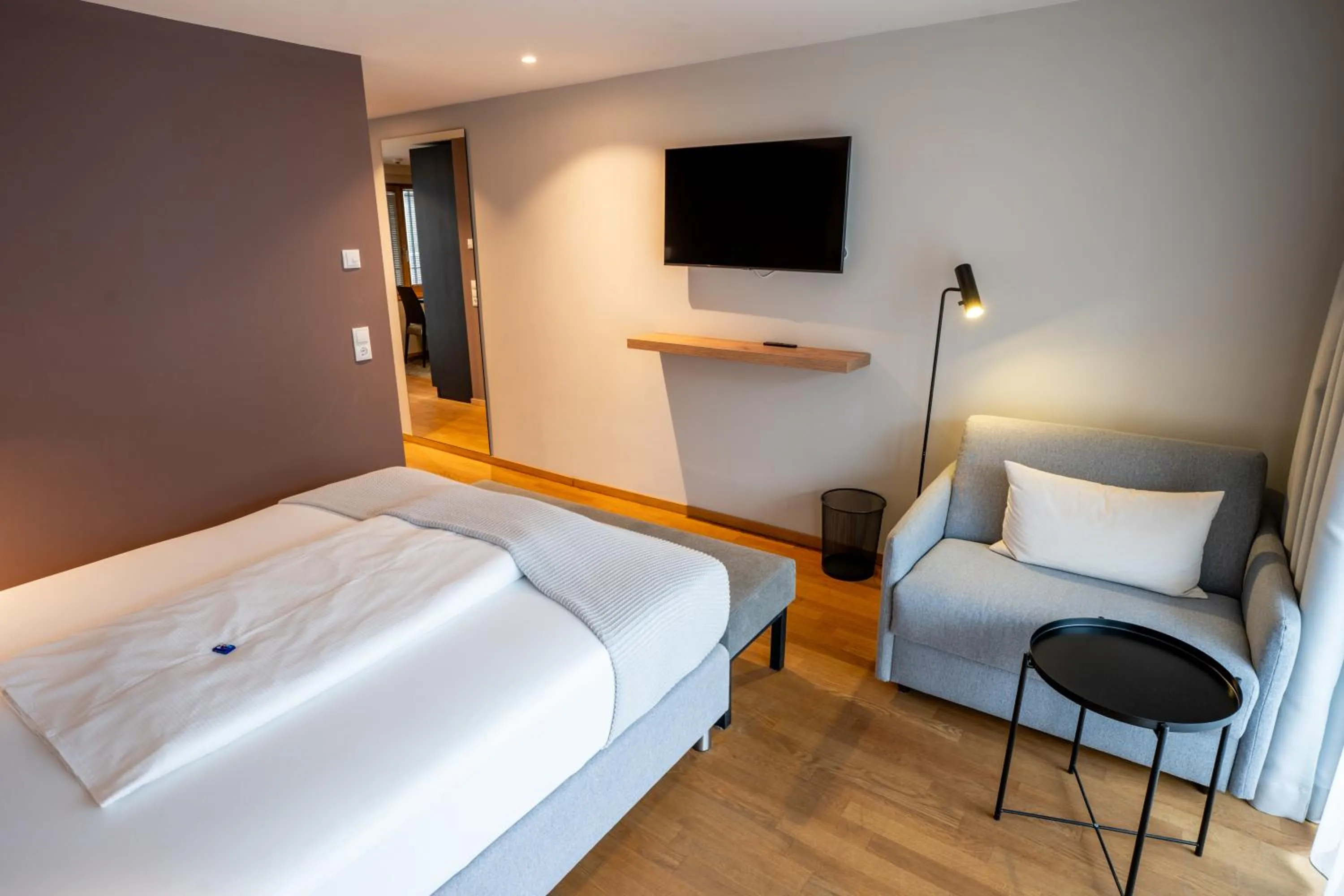 Photo of the whole room, Bed in Restaurant Hotel Zum Storchen