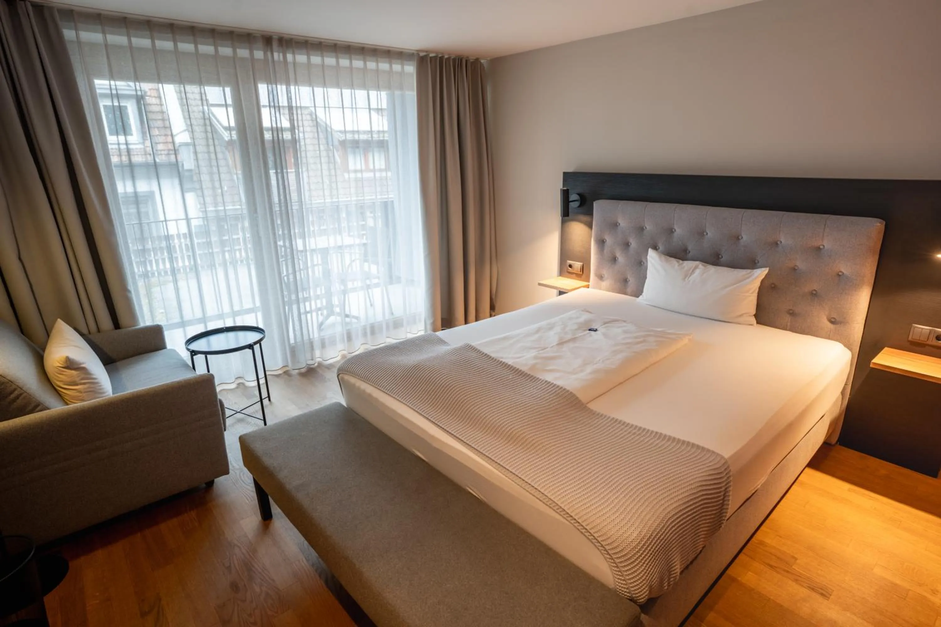 Photo of the whole room, Bed in Restaurant Hotel Zum Storchen