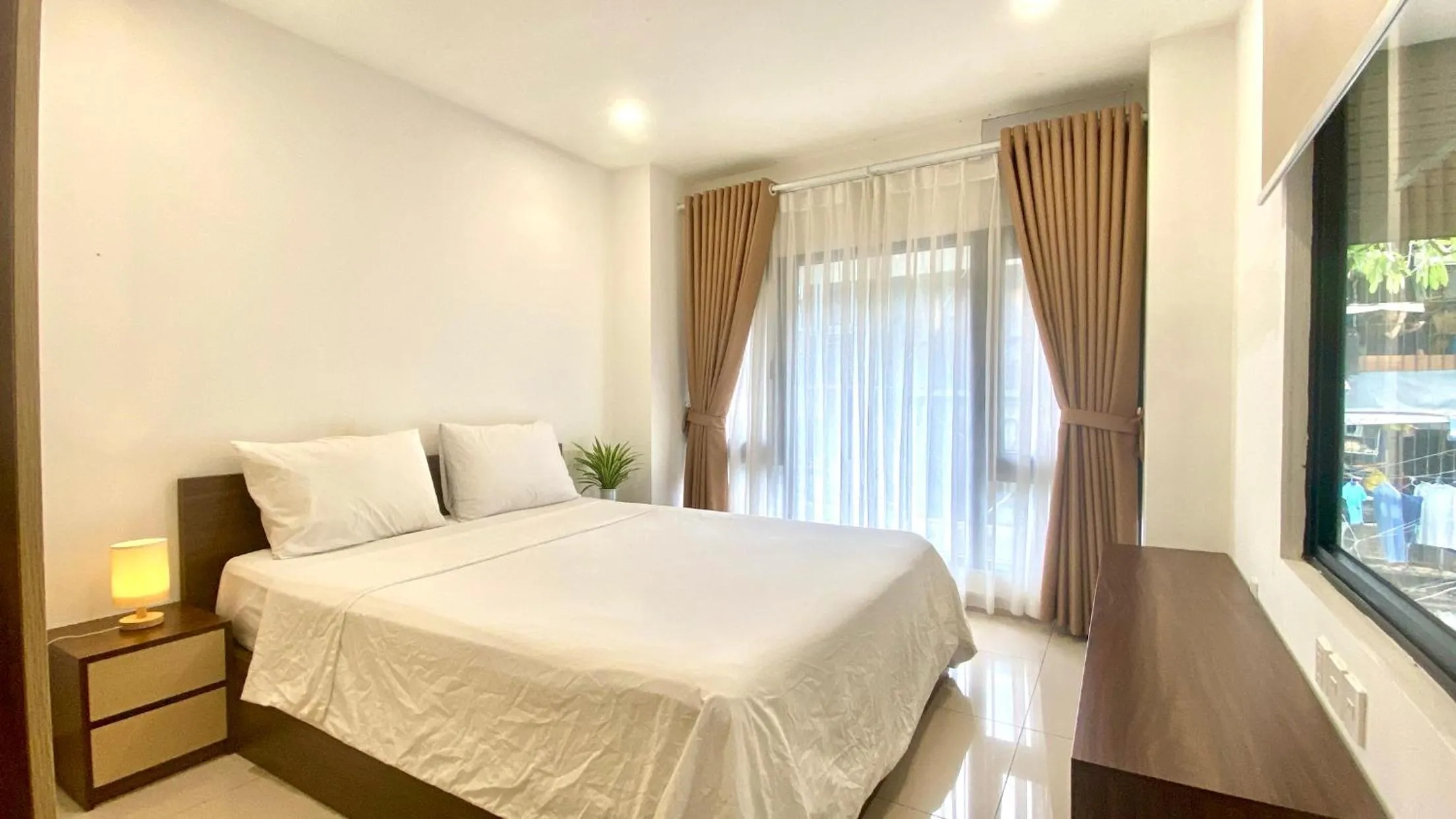 Bedroom, Bed in Wins Apartment