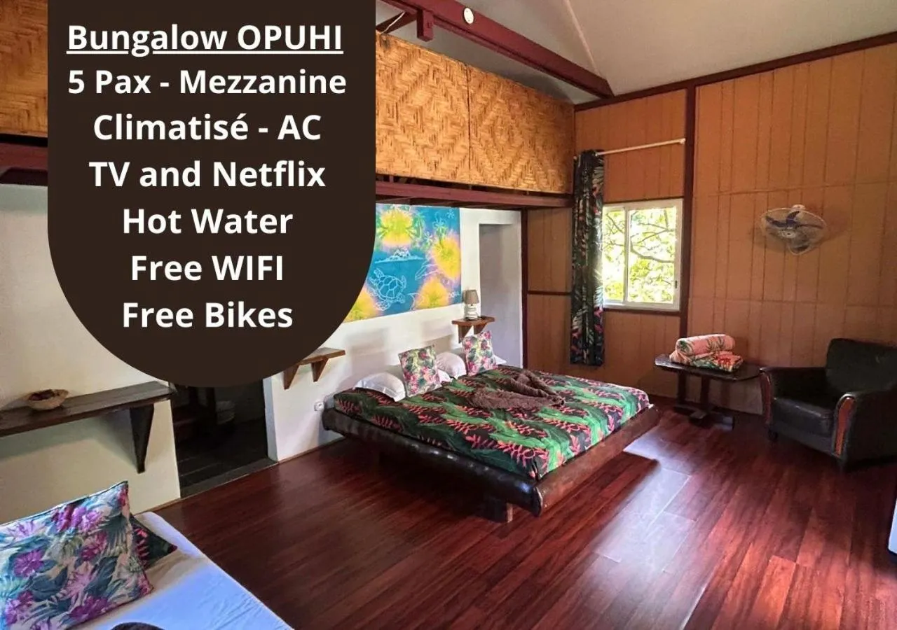 Property building in Pension Hibiscus Taha'a